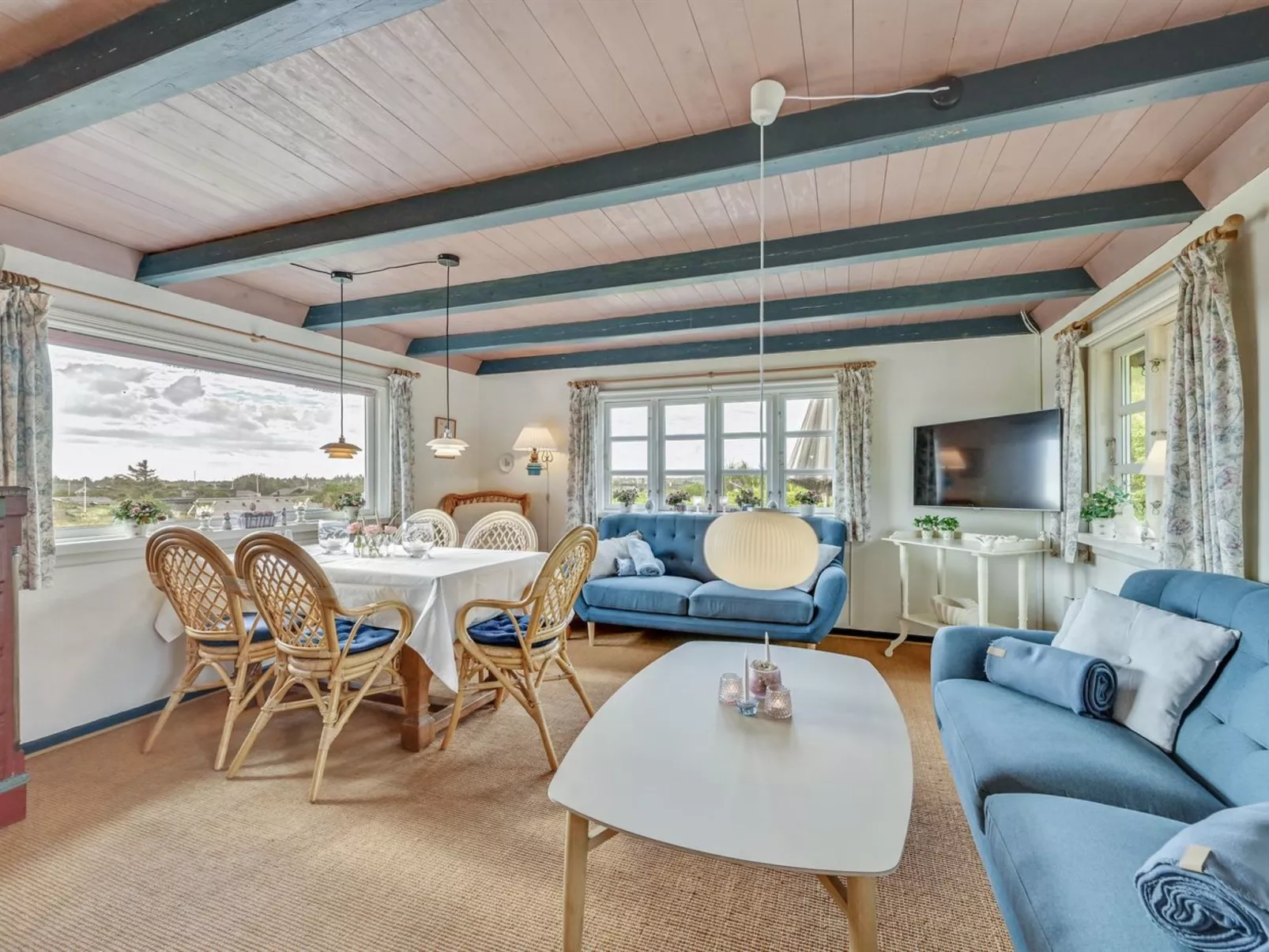 "Annika" -  from the sea-Binnen