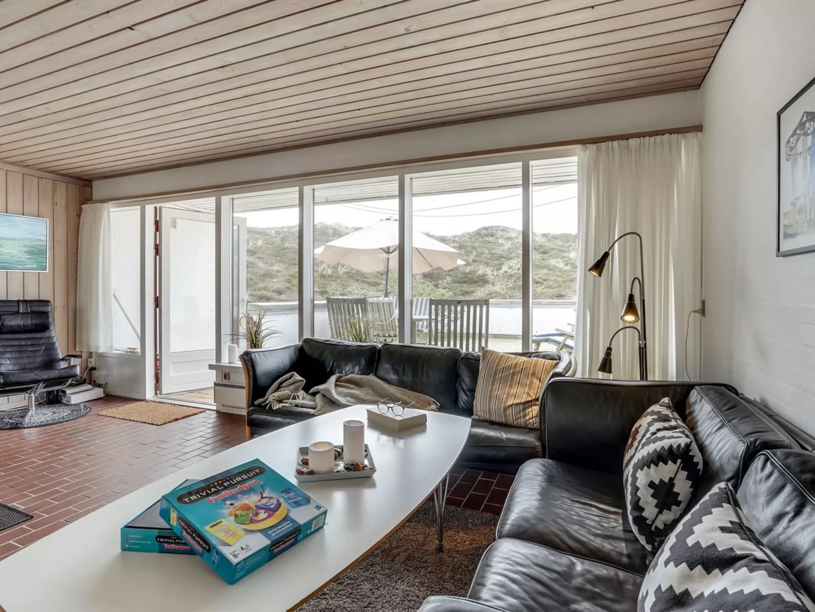 "Emiljan" - 400m from the sea-Binnen