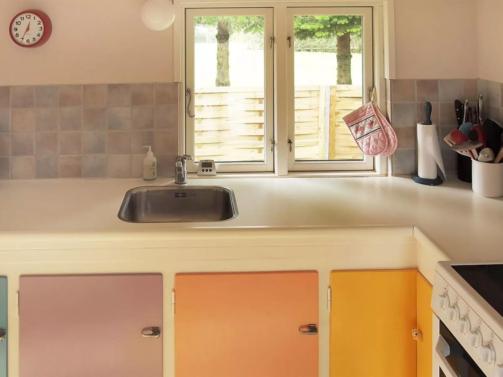 "Hoimar" - 400m from the sea-Binnen