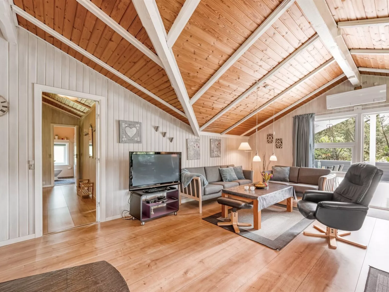 "Penka" - 550m to the fjord-Binnen