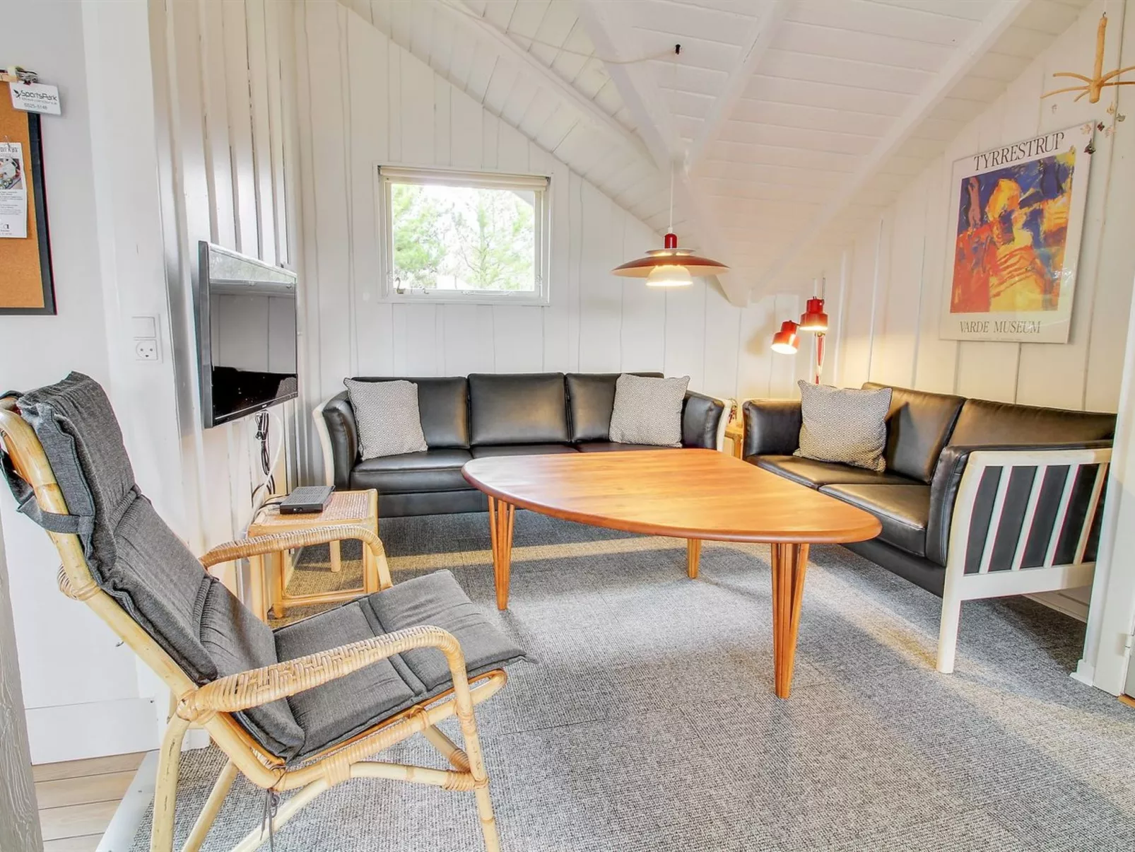 "Josie" - 200m from the sea-Binnen