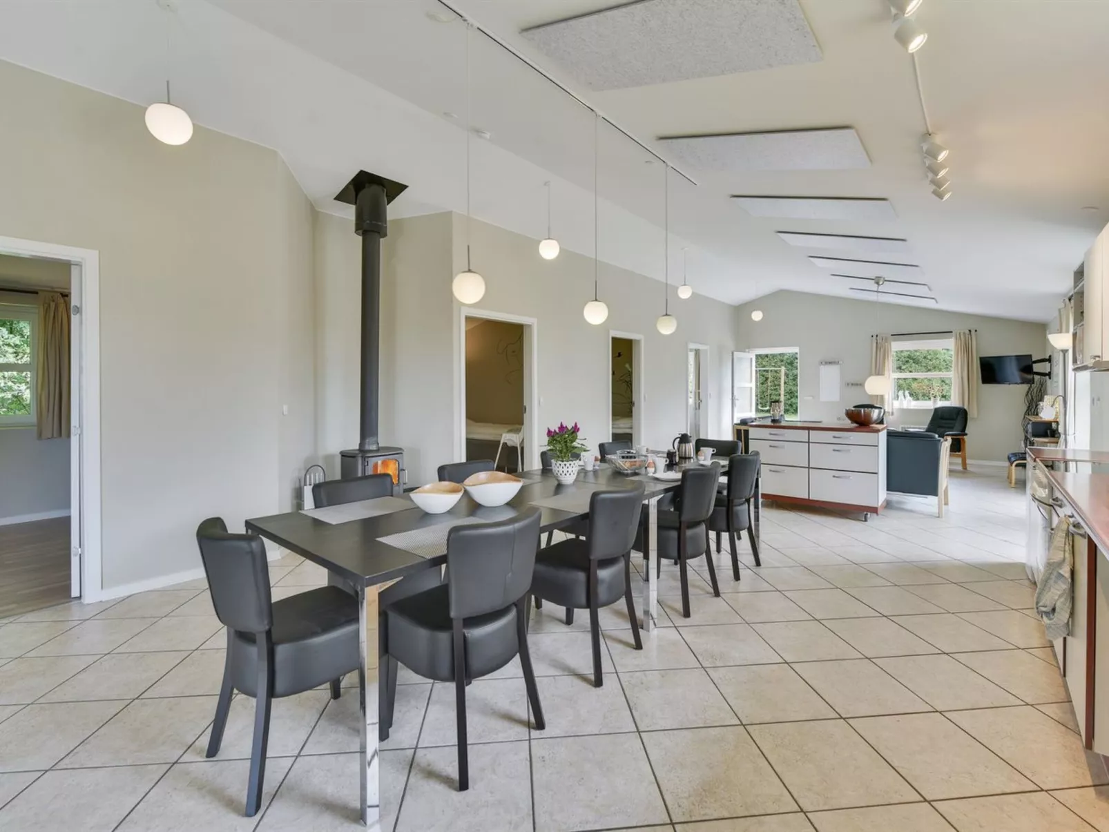 "Najdenka" - 25km from the sea-Binnen