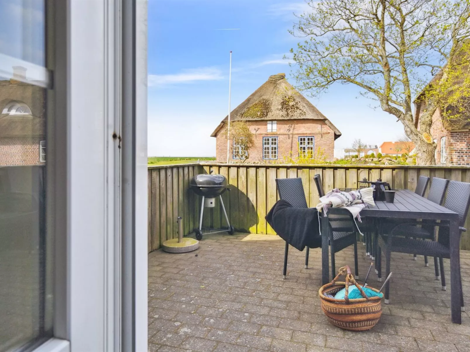 "Adine" - 13km from the sea-Buiten