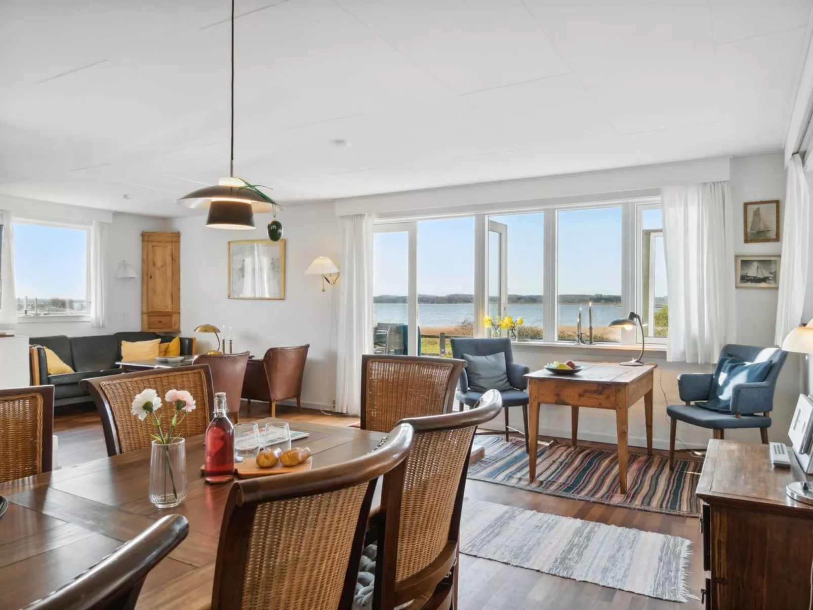 "Velika" - 25m to the fjord-Binnen