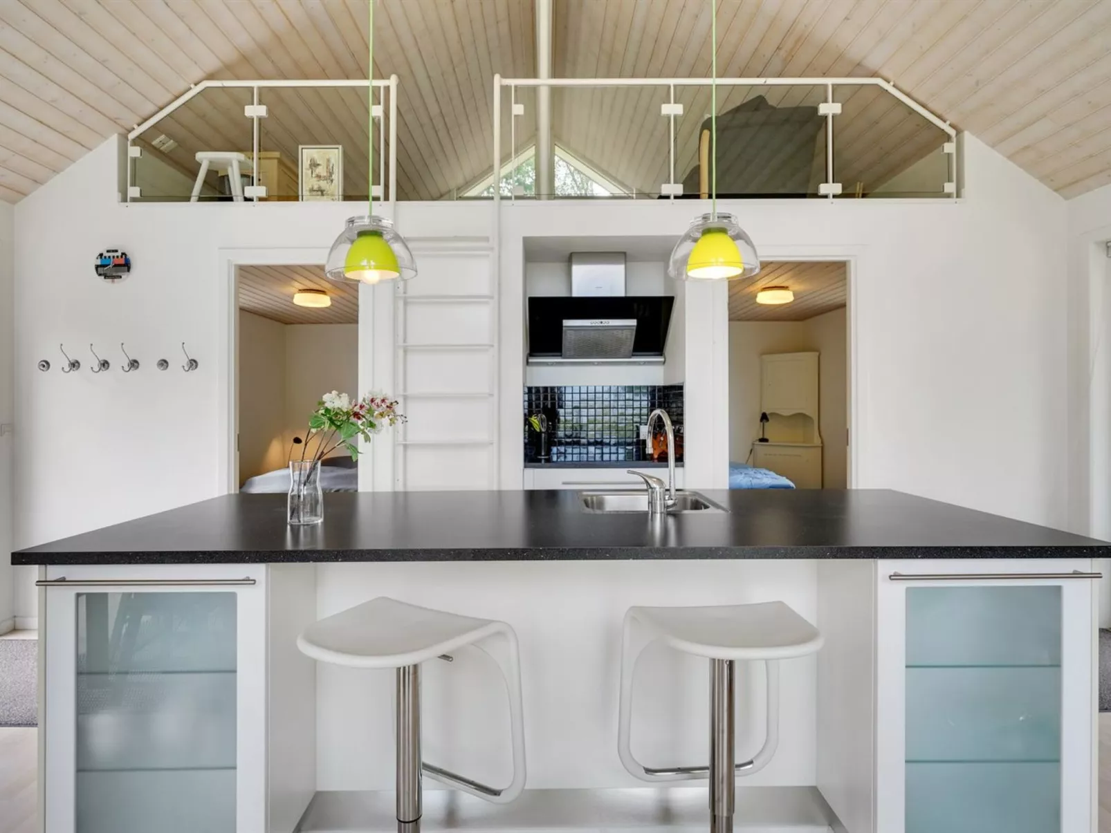 "Ødger" - 150m to the fjord-Binnen