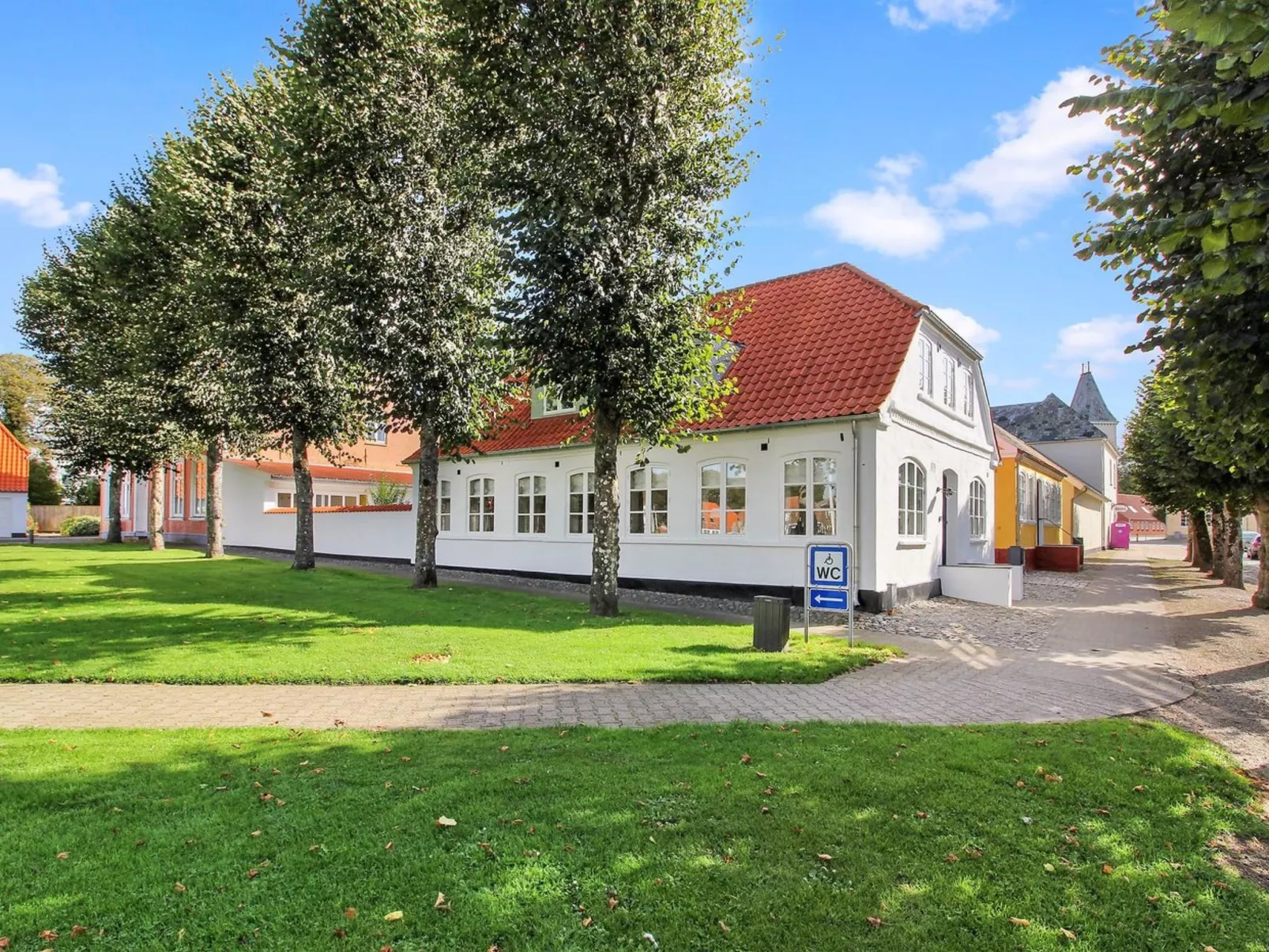 "Reeta" - 32km from the sea-Buiten