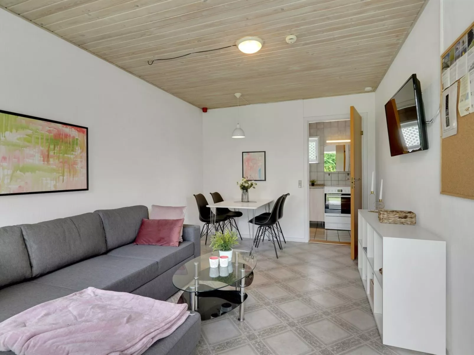 "Tokki" - 20km from the sea-Binnen