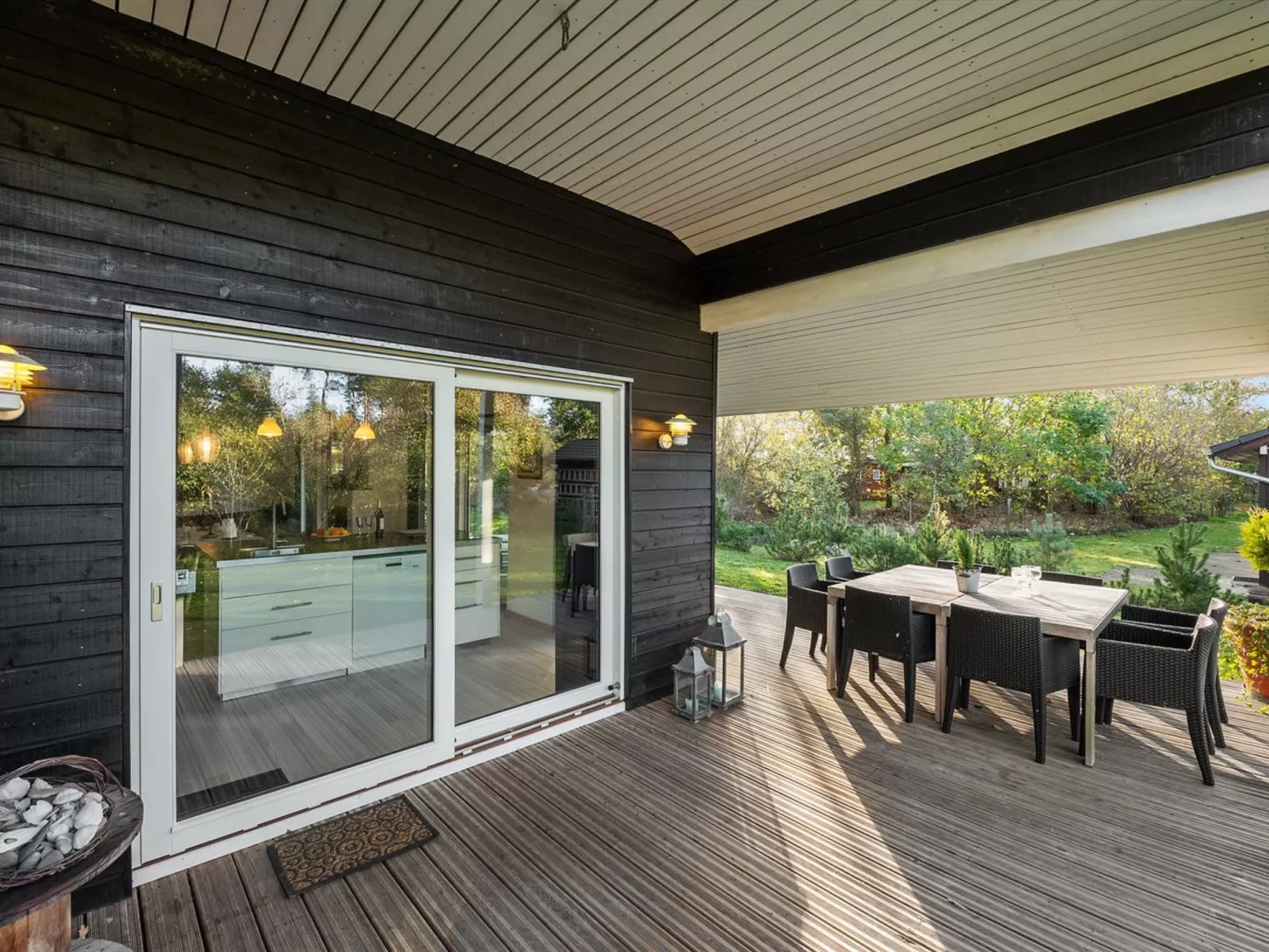 "Elfriede" - 400m to the fjord-Buiten