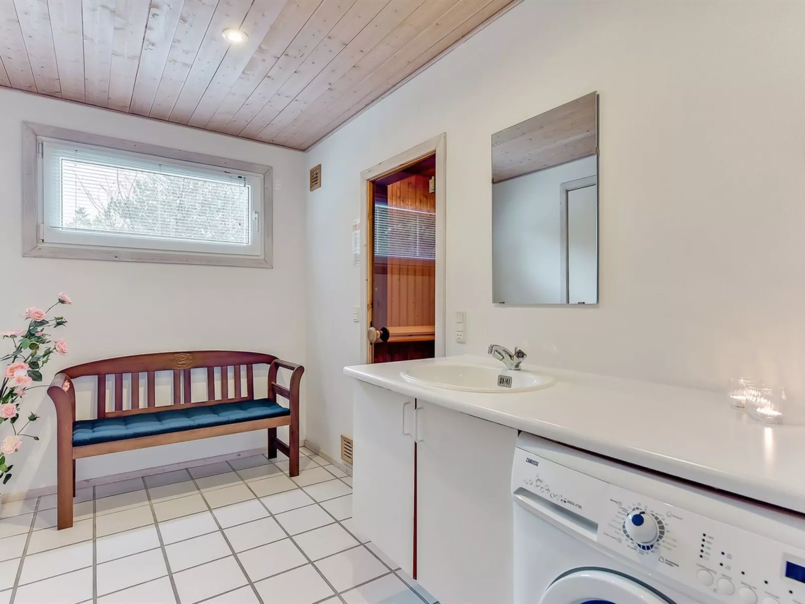 "Luciane" - 2.5km from the sea-Binnen