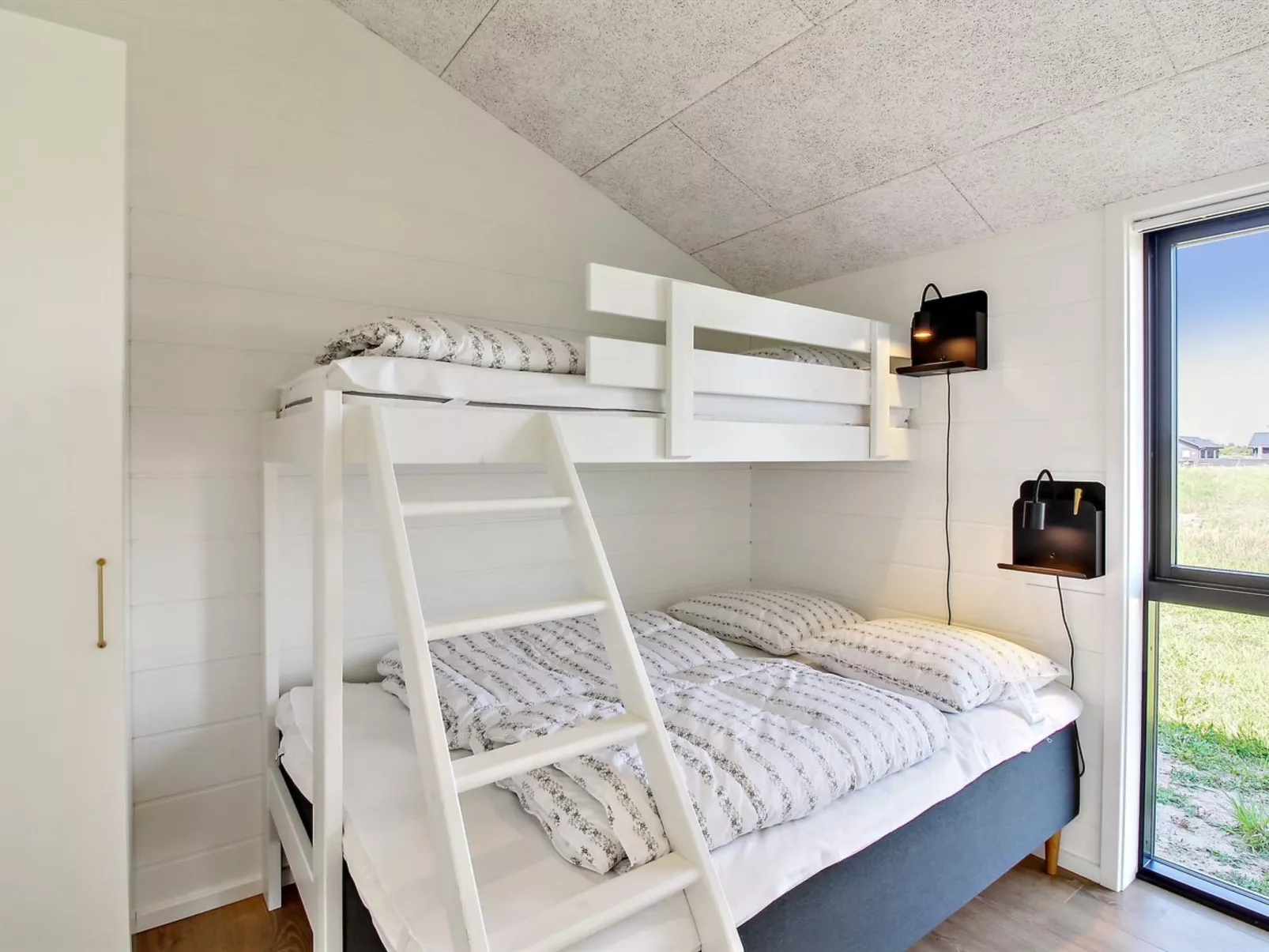 "Serey" - 1.4km from the sea-Binnen