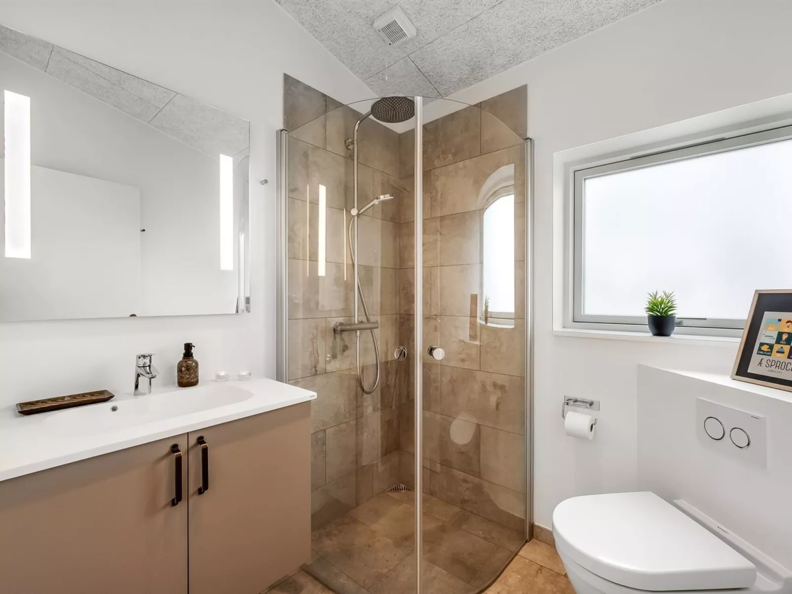 "Waldar" -  from the sea-Binnen