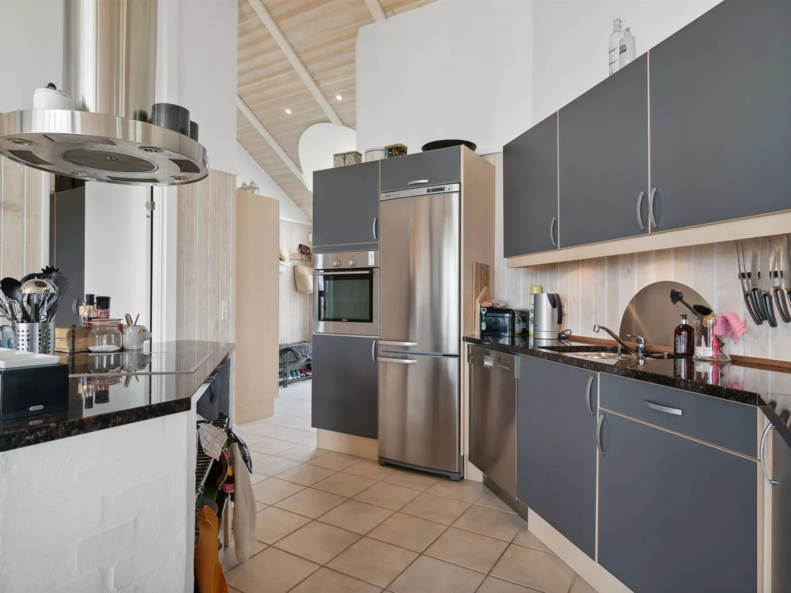 "Elspeth" - 25m from the sea-Binnen