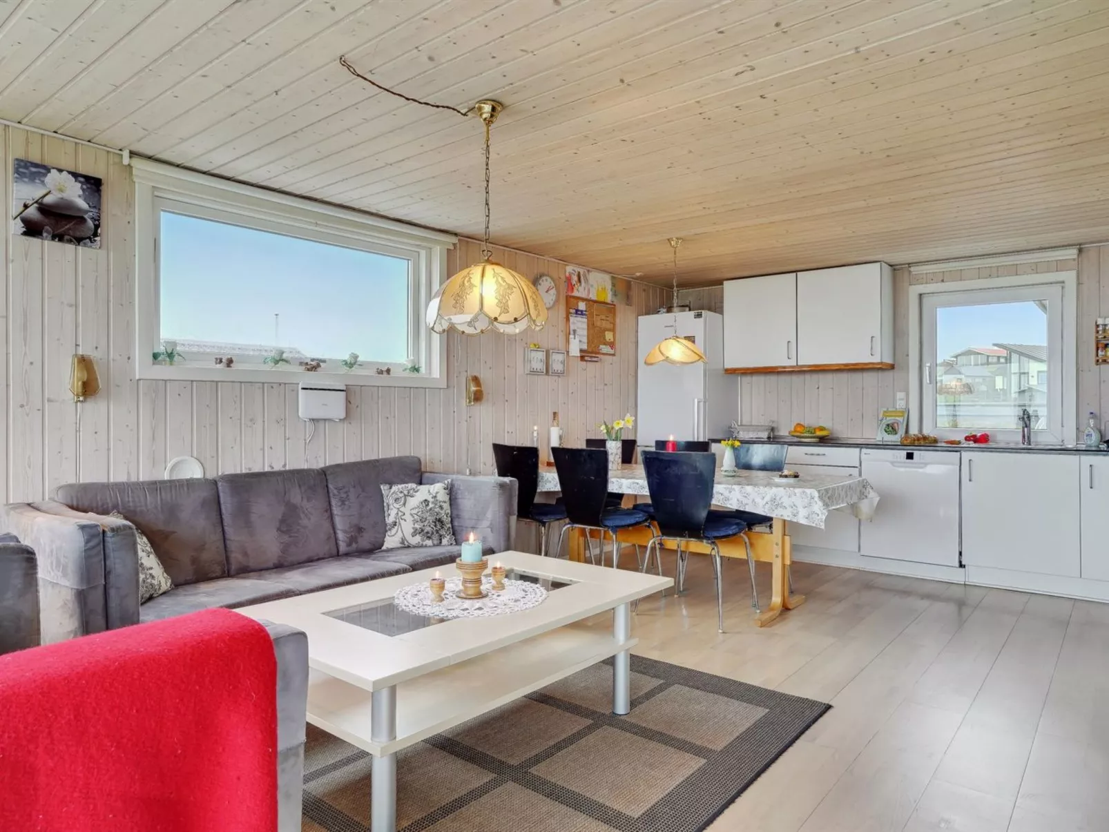 "Ormar" - 100m to the fjord-Binnen