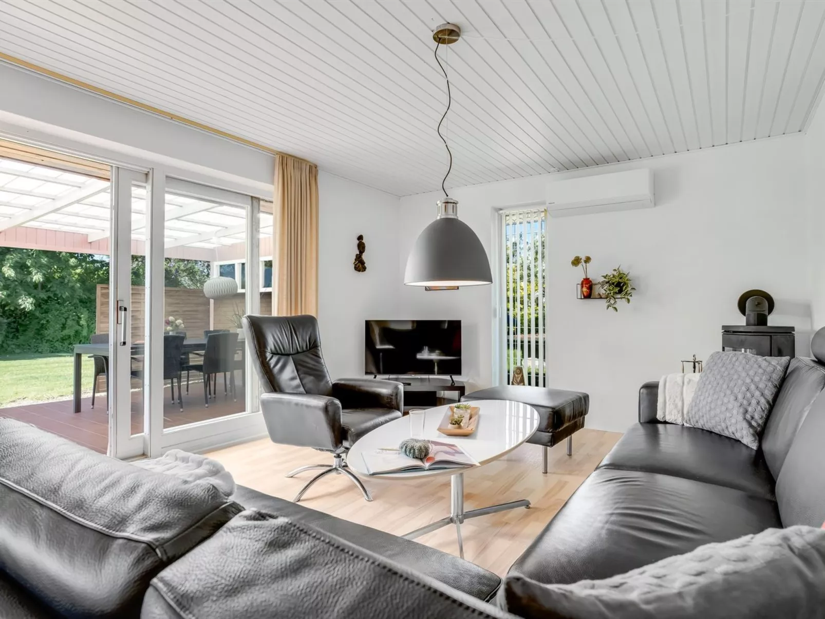 "Maleen" - 150m to the fjord-Binnen