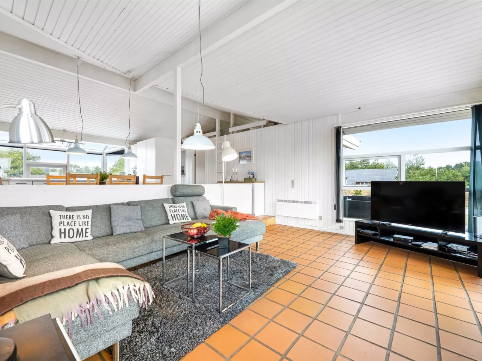 "Josef" - 950m from the sea-Binnen