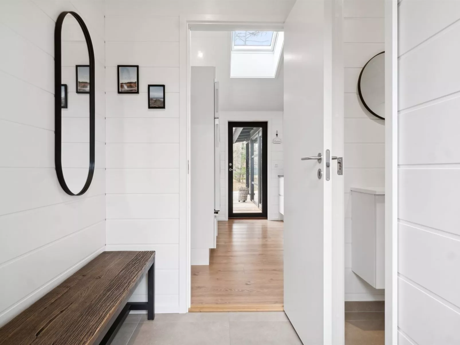 "Ela" - 800m from the sea-Binnen