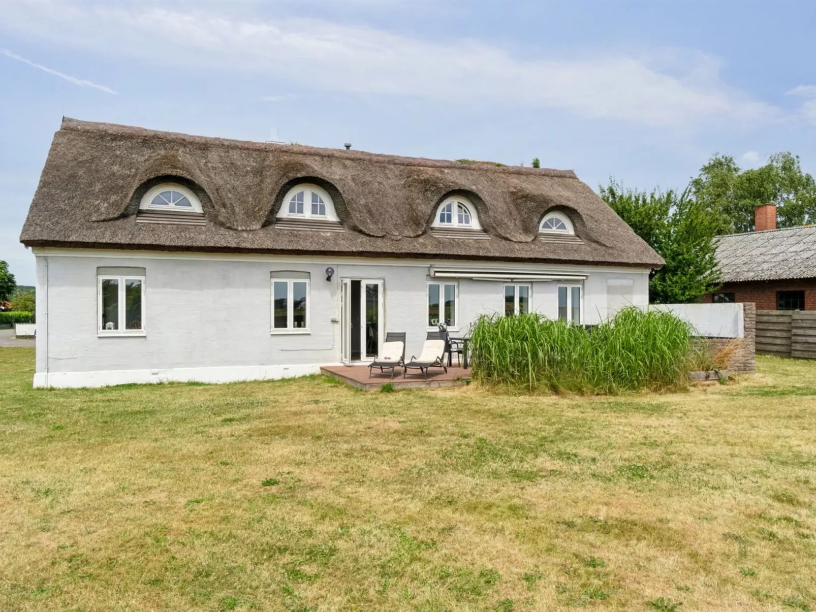 "Fridgerd" - 4.8km from the sea-Buiten