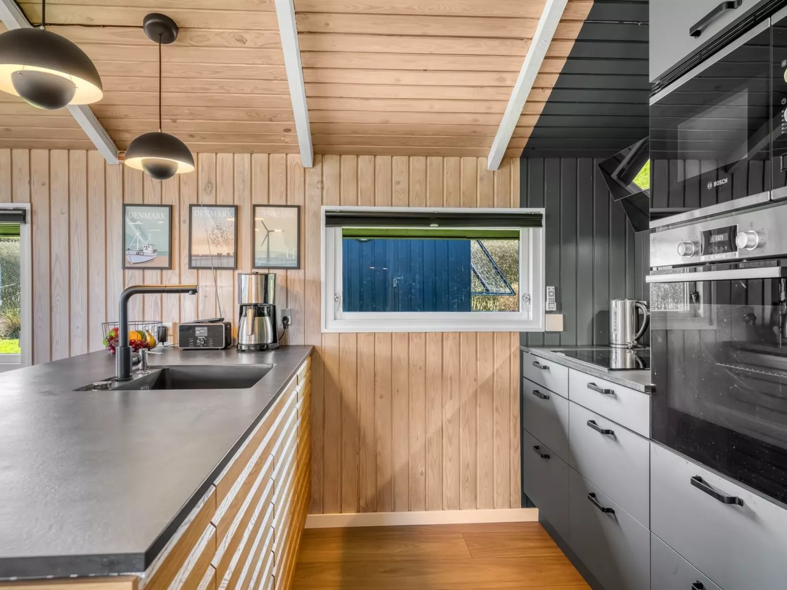 "Ofrath" - 350m to the fjord-Binnen