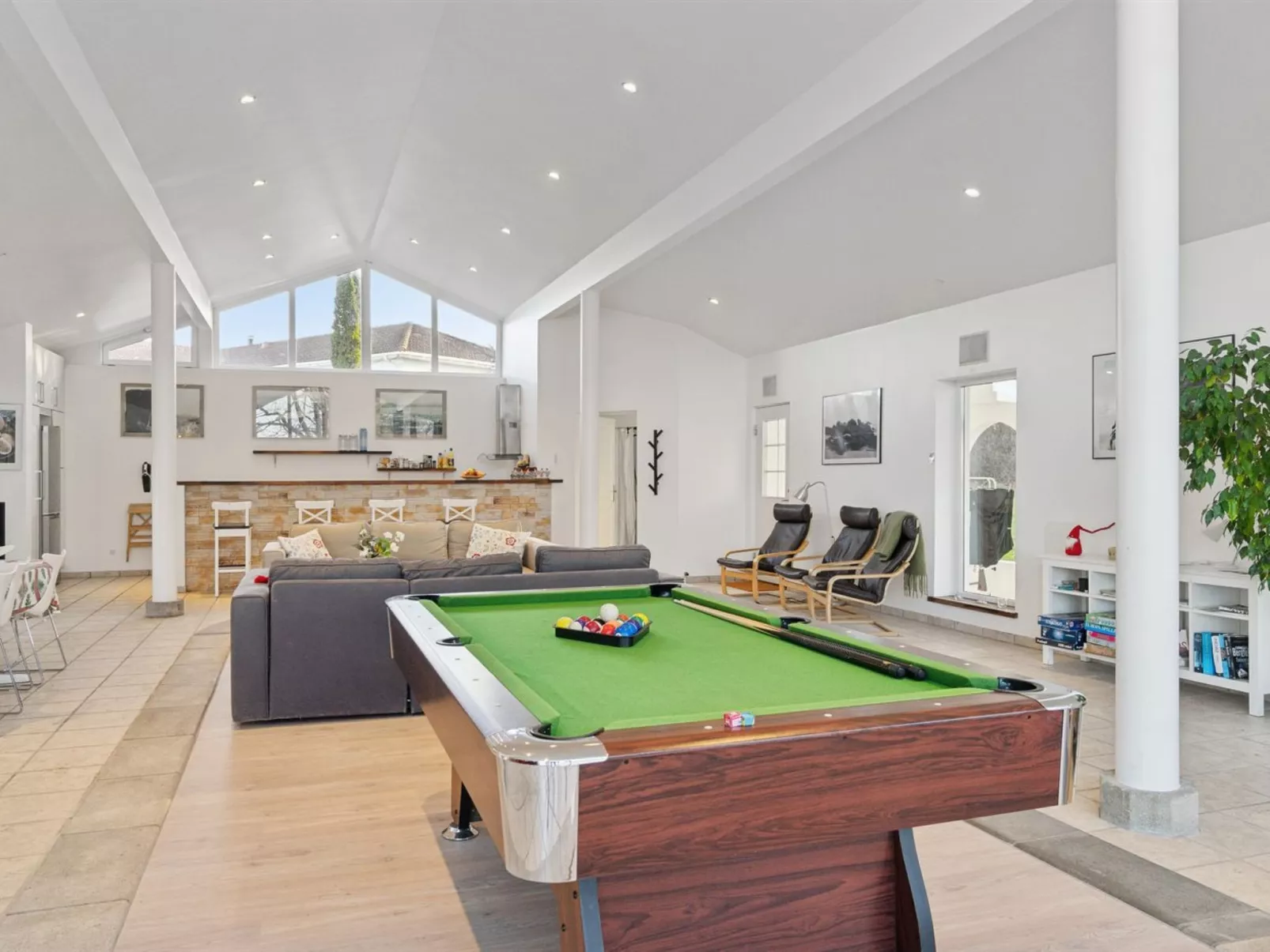 "Mikkeline" - 575m to the fjord-Binnen