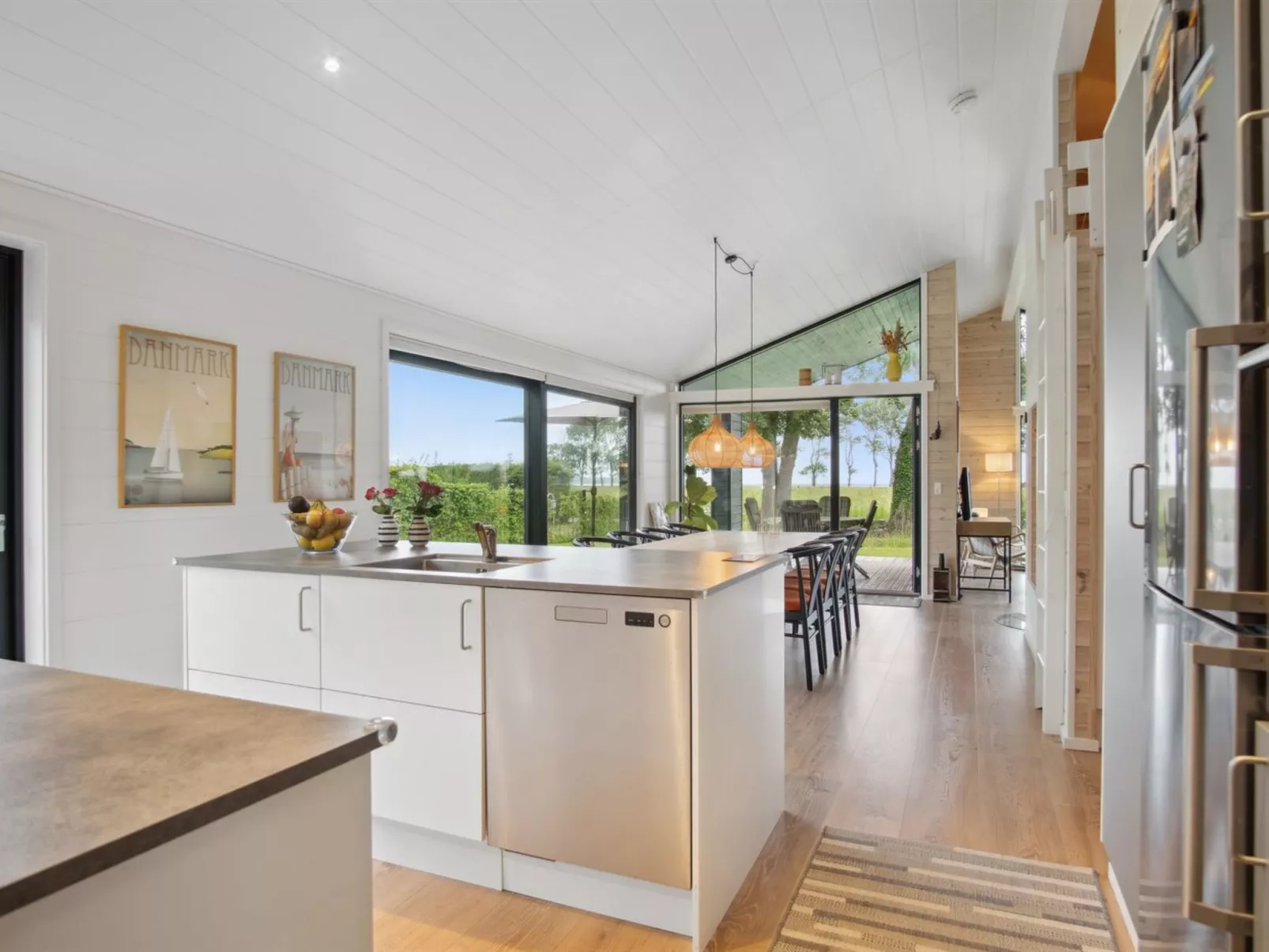 "Huldrik" - 100m from the sea-Binnen