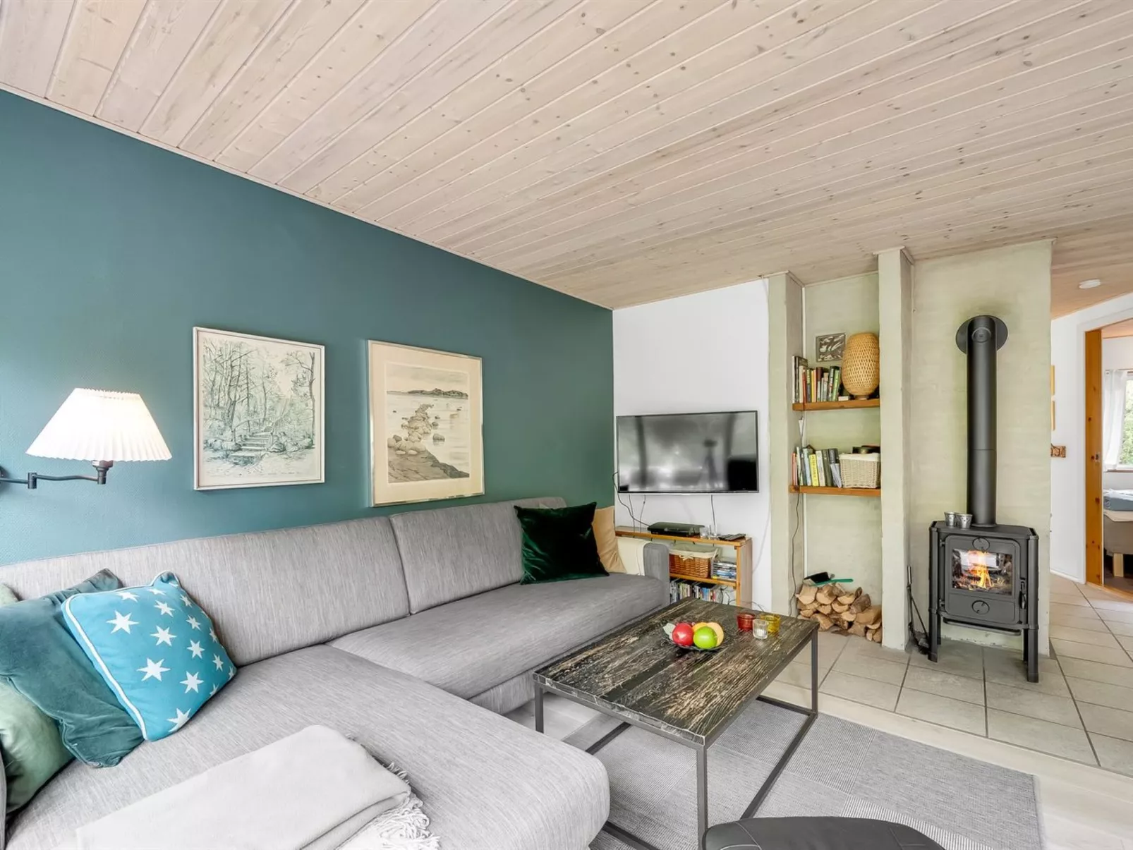 "Hilde" - 350m to the fjord-Binnen