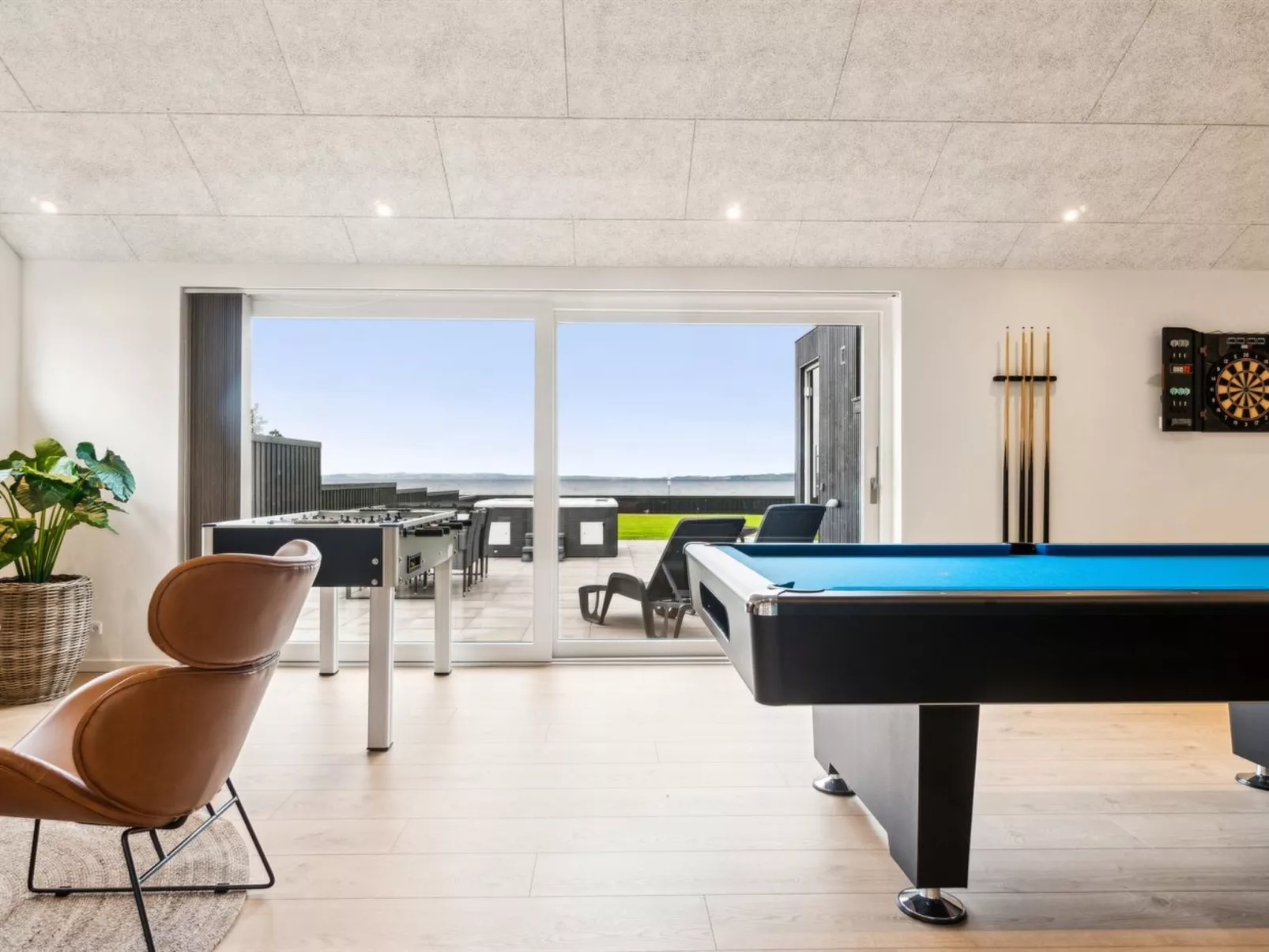 "Straale" - 50m from the sea-Binnen