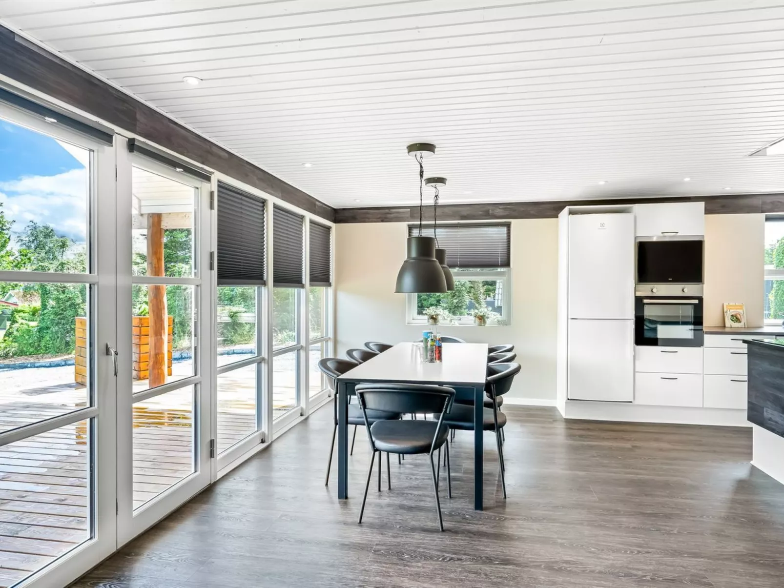 "Skip" - 300m to the fjord-Binnen