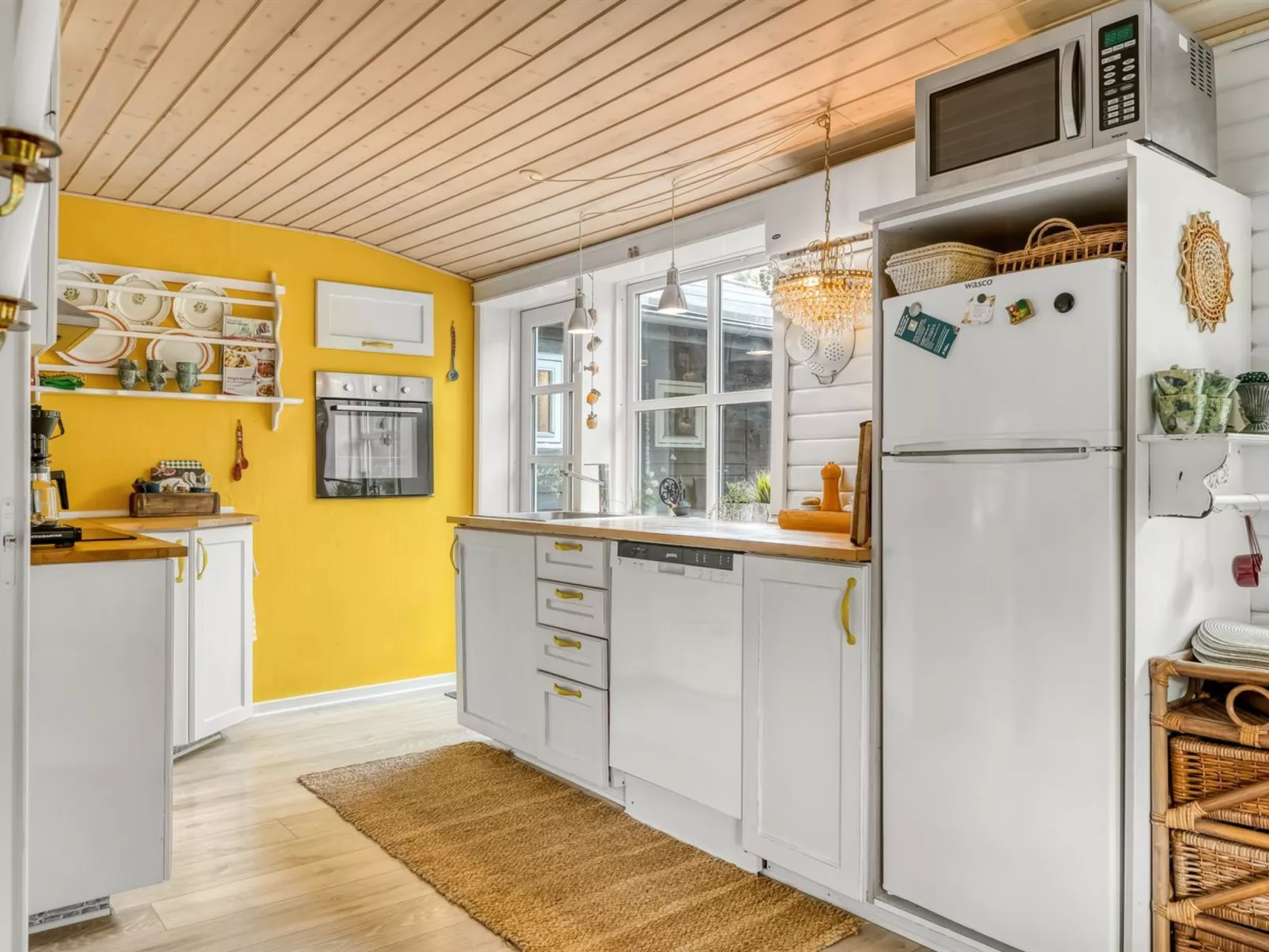 "Ellinore" -  from the sea-Binnen