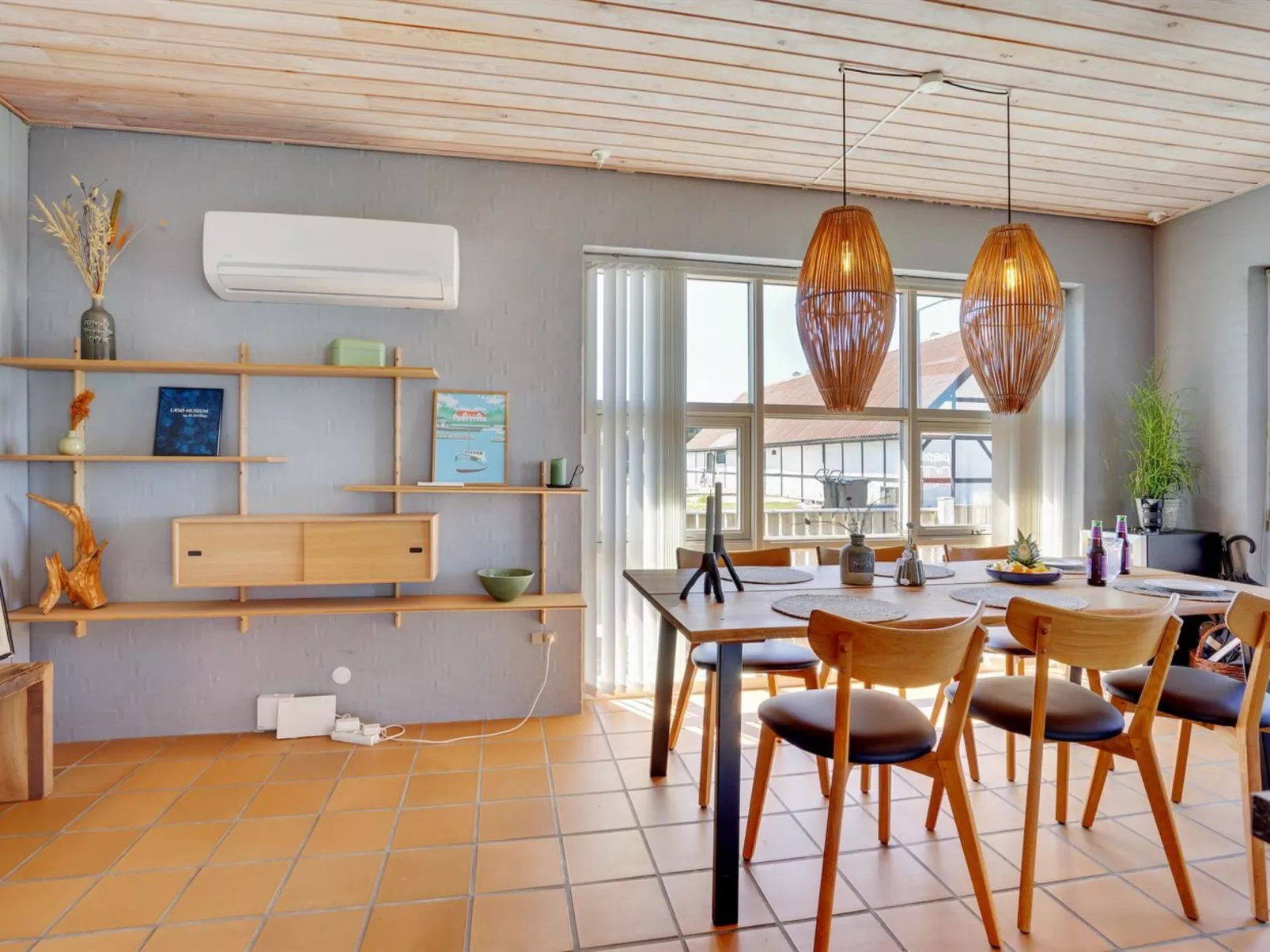 "Ljubinko" - 50m from the sea-Binnen