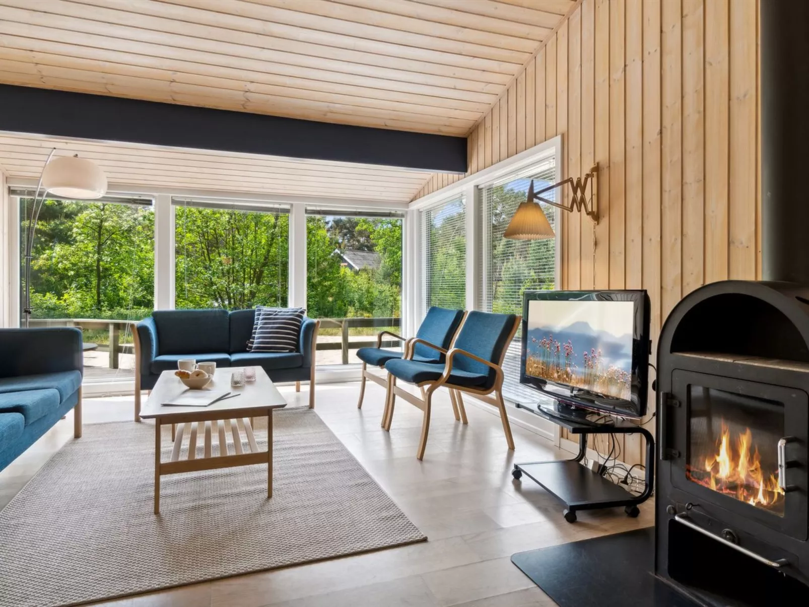 "Deni" - 800m from the sea-Binnen