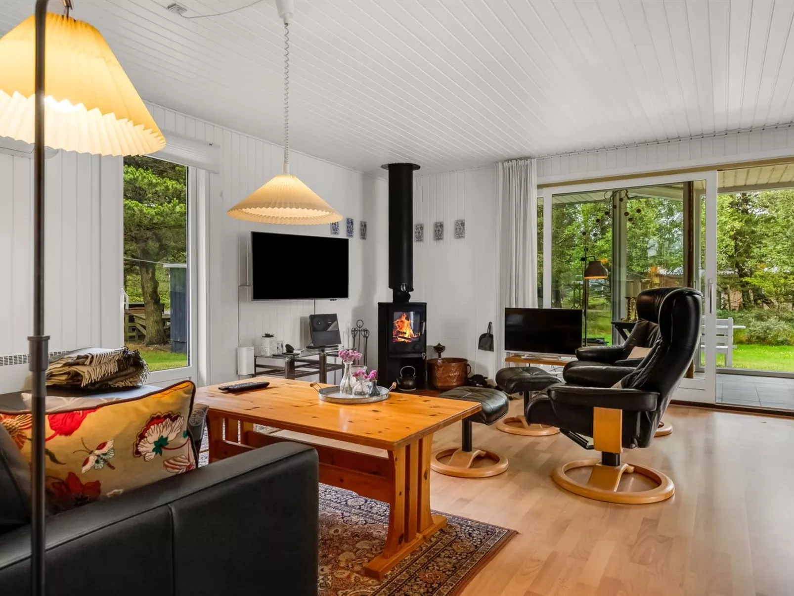 "Fiallar" - 3.2km from the sea-Binnen