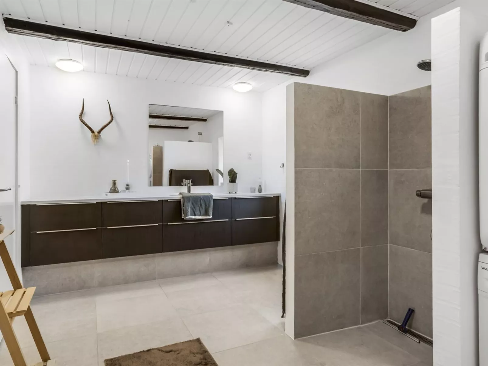 "Thorgot" - 3km from the sea-Binnen