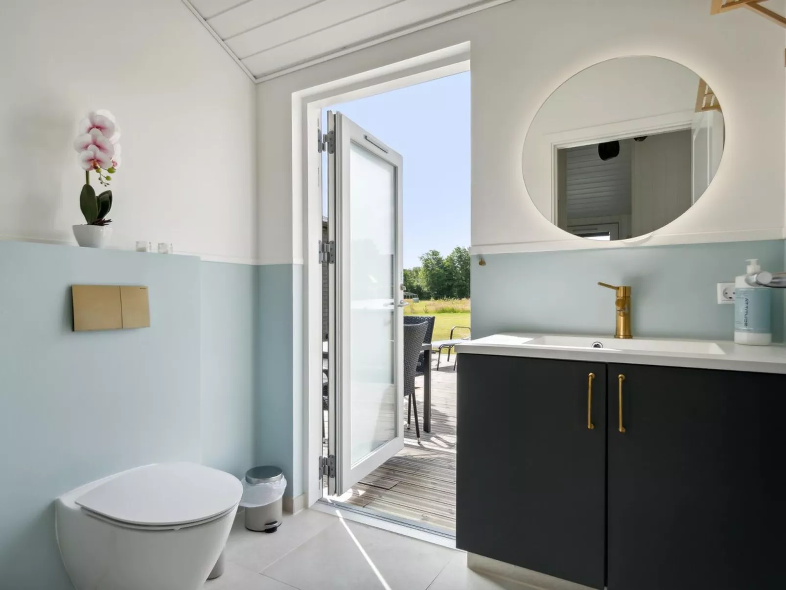 "Henke" - 475m from the sea-Binnen