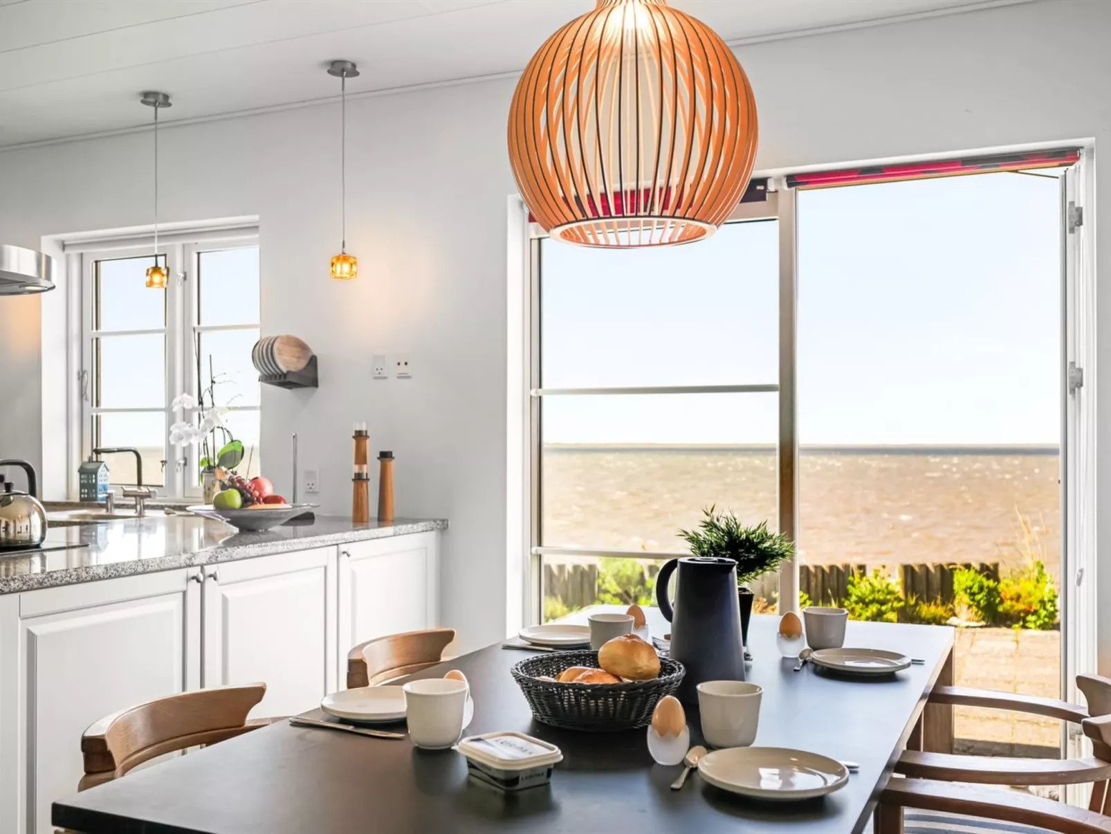 "Evamaria" - 10m from the sea-Binnen