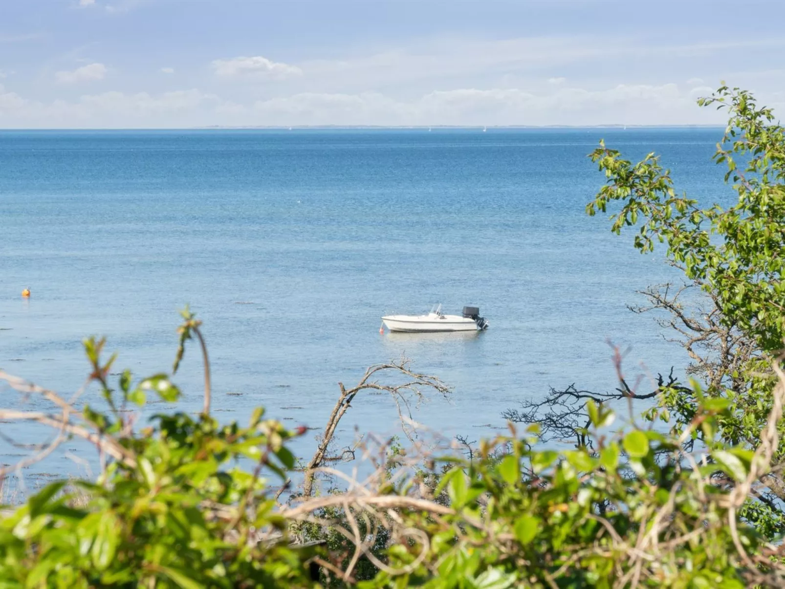 "Titta" - 10m to the fjord-Buiten