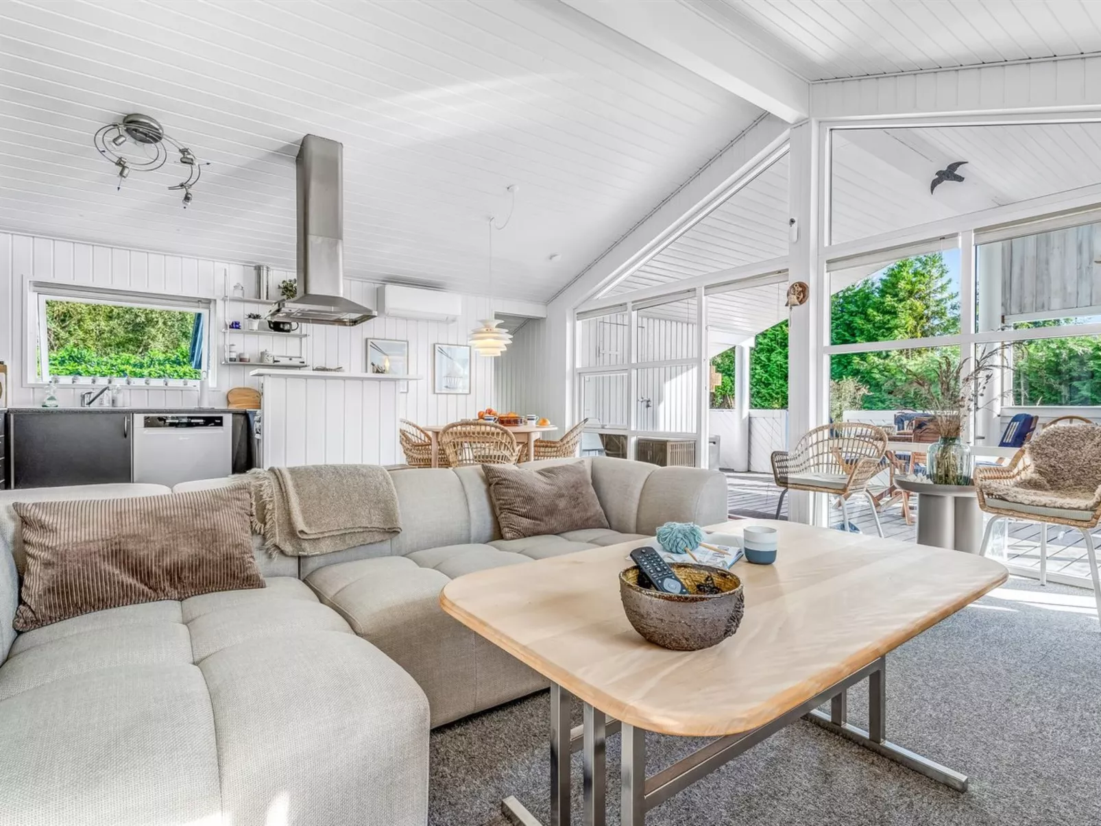 "Ion" - 250m from the sea-Binnen