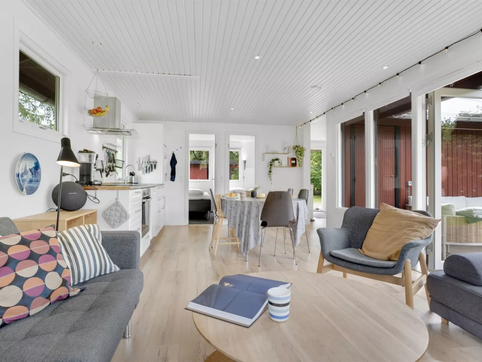 "Vickie" - 600m from the sea-Binnen