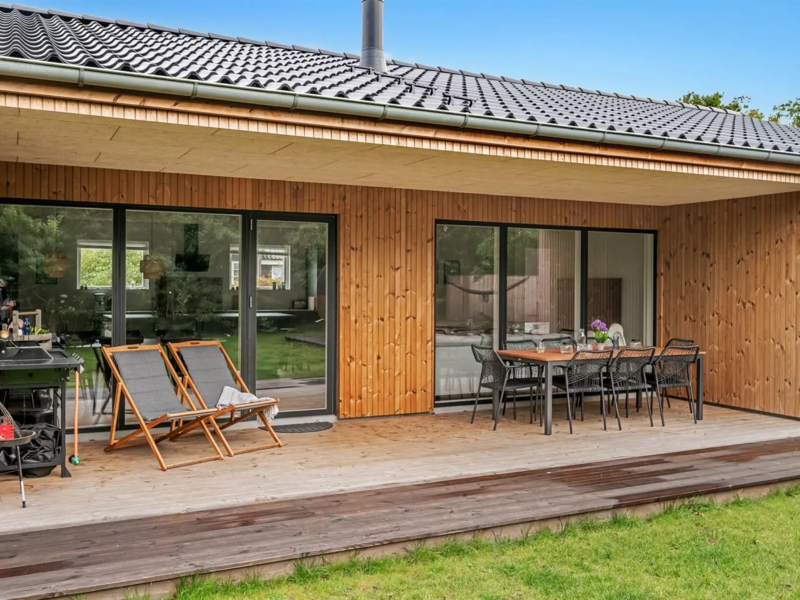 "Liutulf" - 350m to the fjord-Buiten