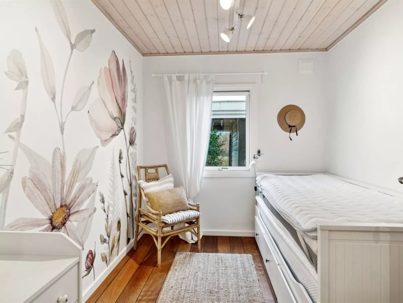 "Eero" - 175m to the fjord-Binnen