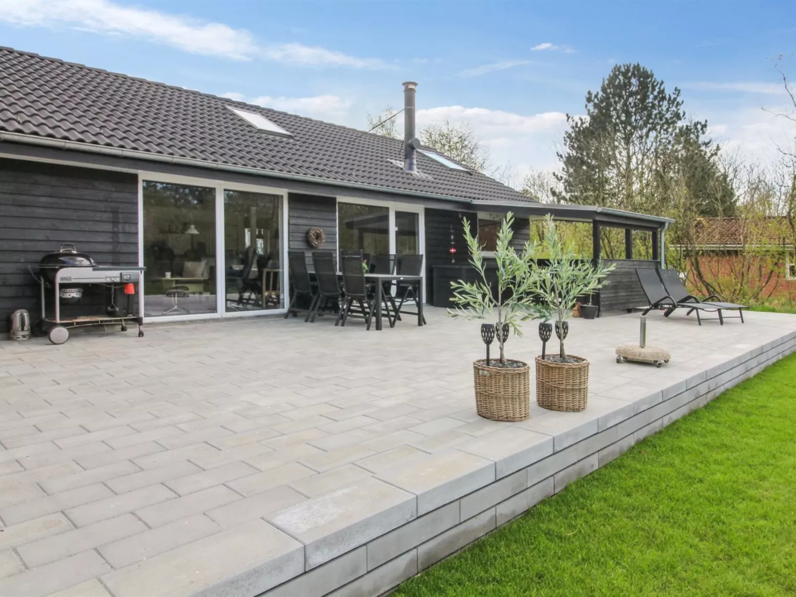 "Solvejg" - 30km from the sea-Buiten