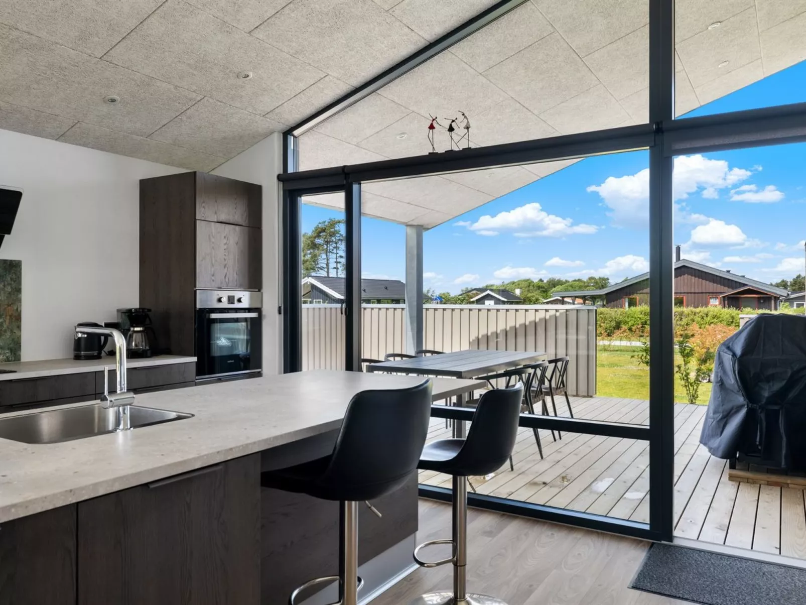 "Tydkil" - 250m from the sea-Binnen