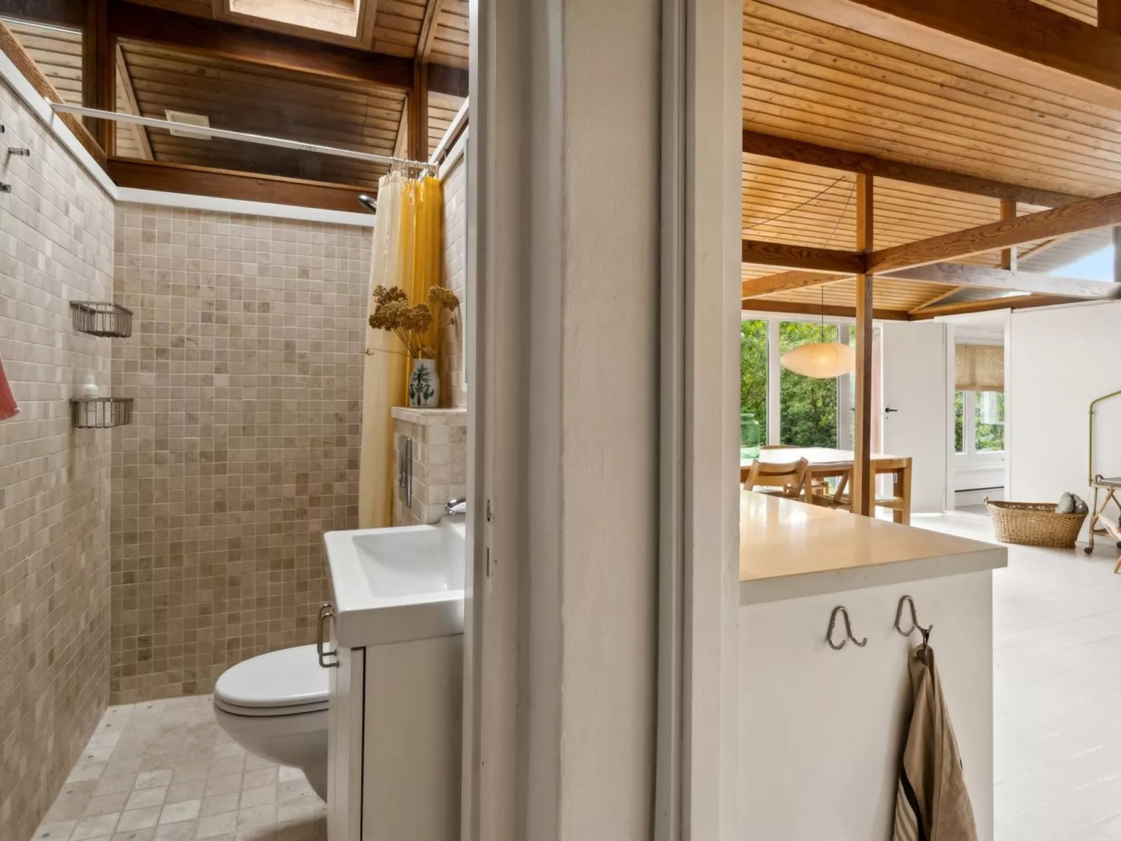 "Lauri" - 2.3km from the sea-Binnen