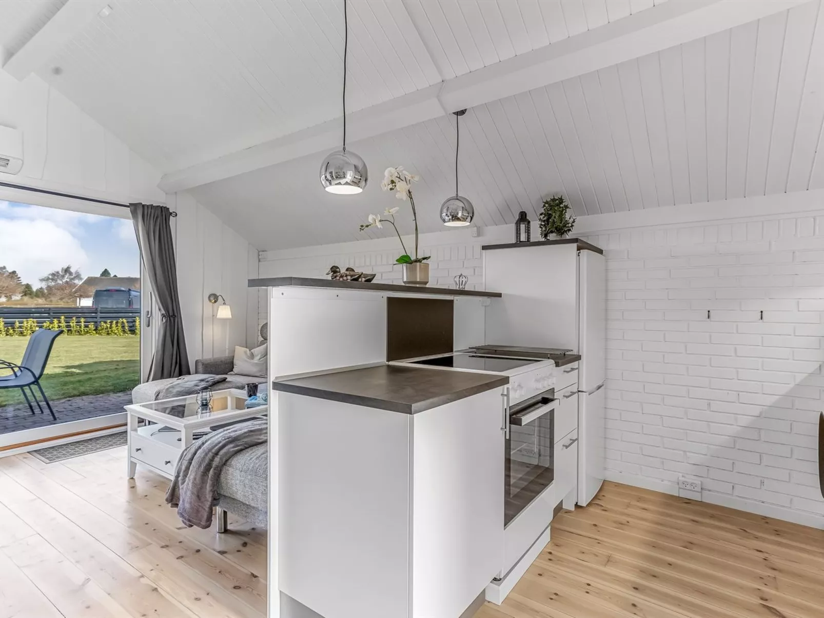 "Darina" - 150m from the sea-Binnen