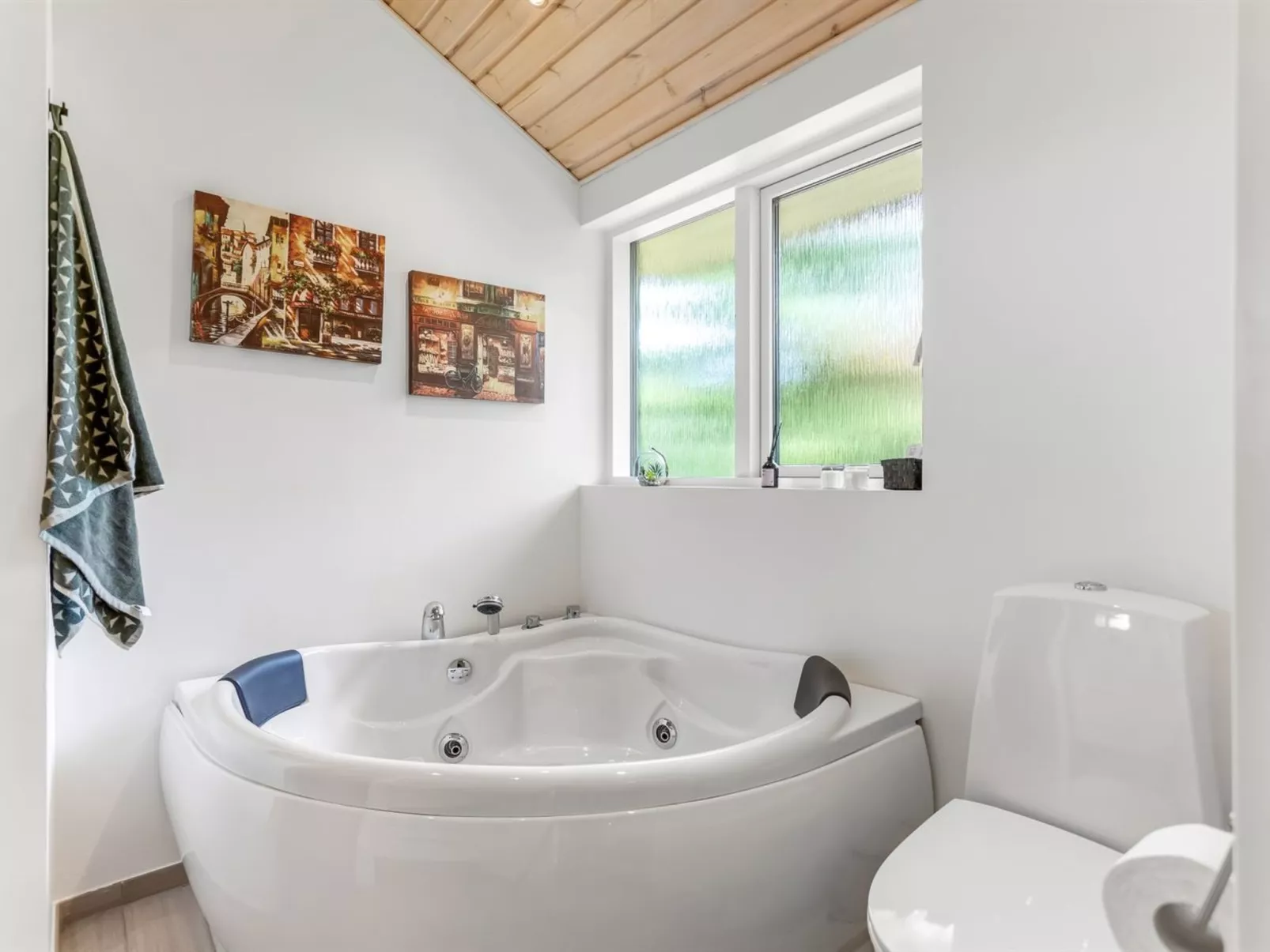 "Nanni" -  from the sea-Binnen