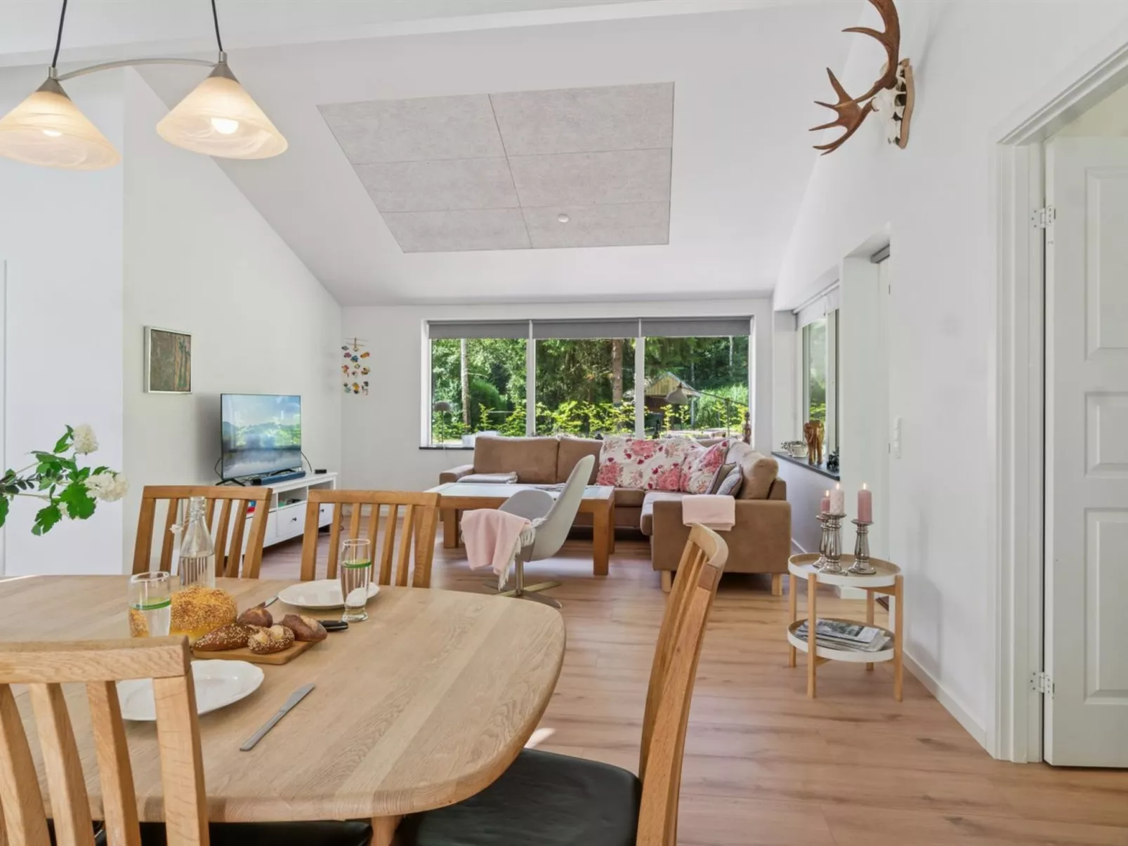 "Hotherus" -  from the sea-Binnen