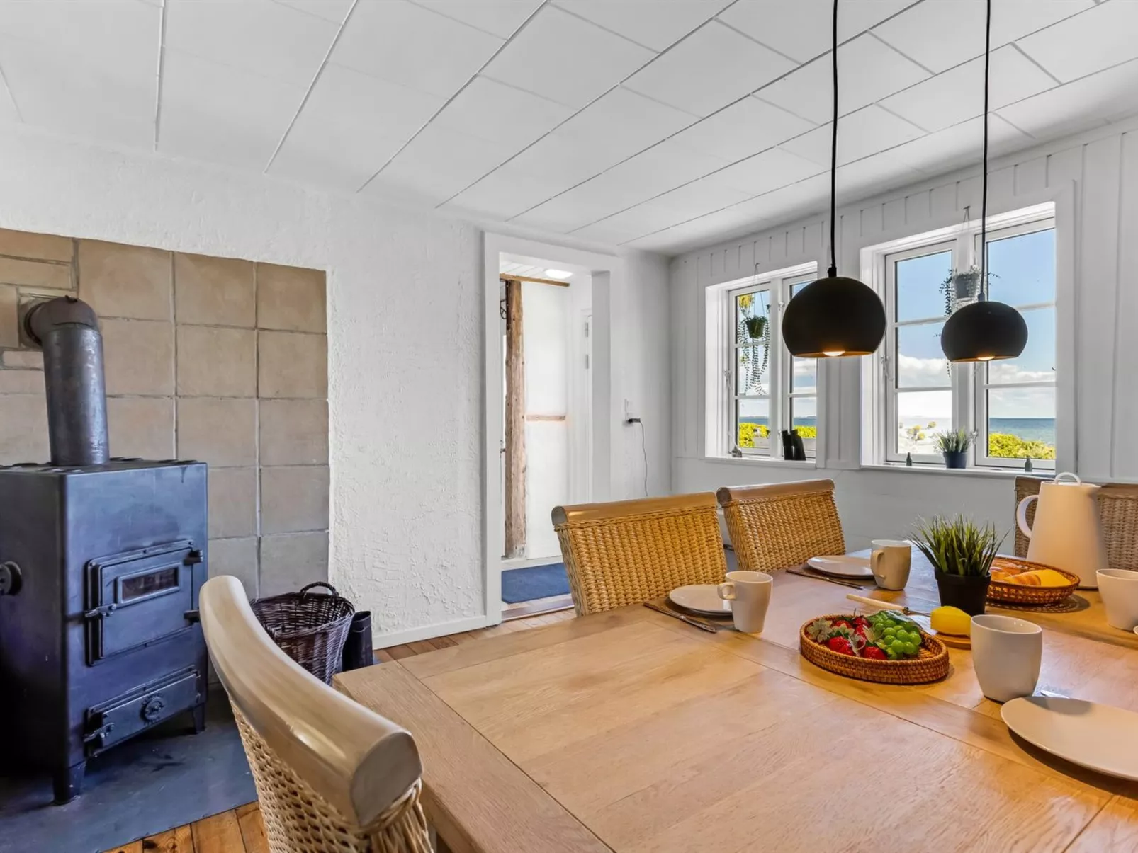 "Ilze" - 20m from the sea-Binnen