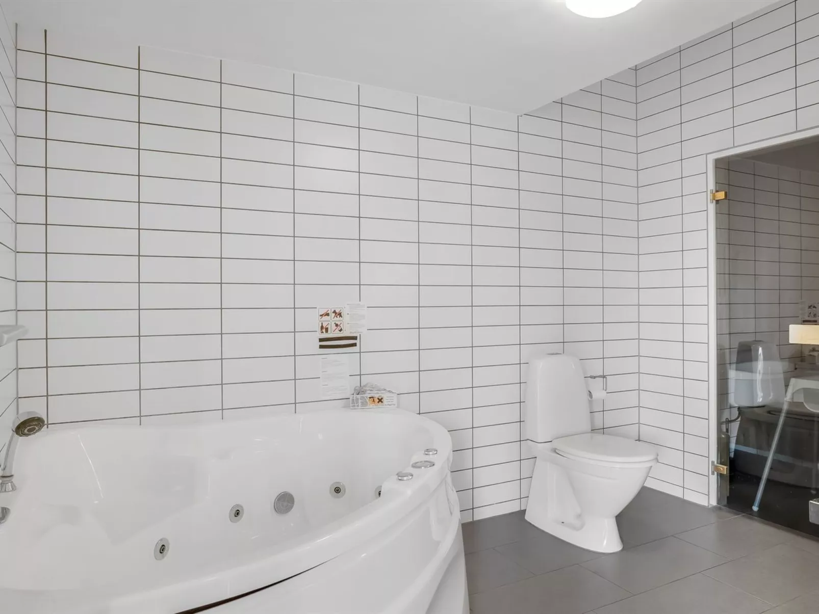 "Ginne" - 1km to the fjord-Binnen