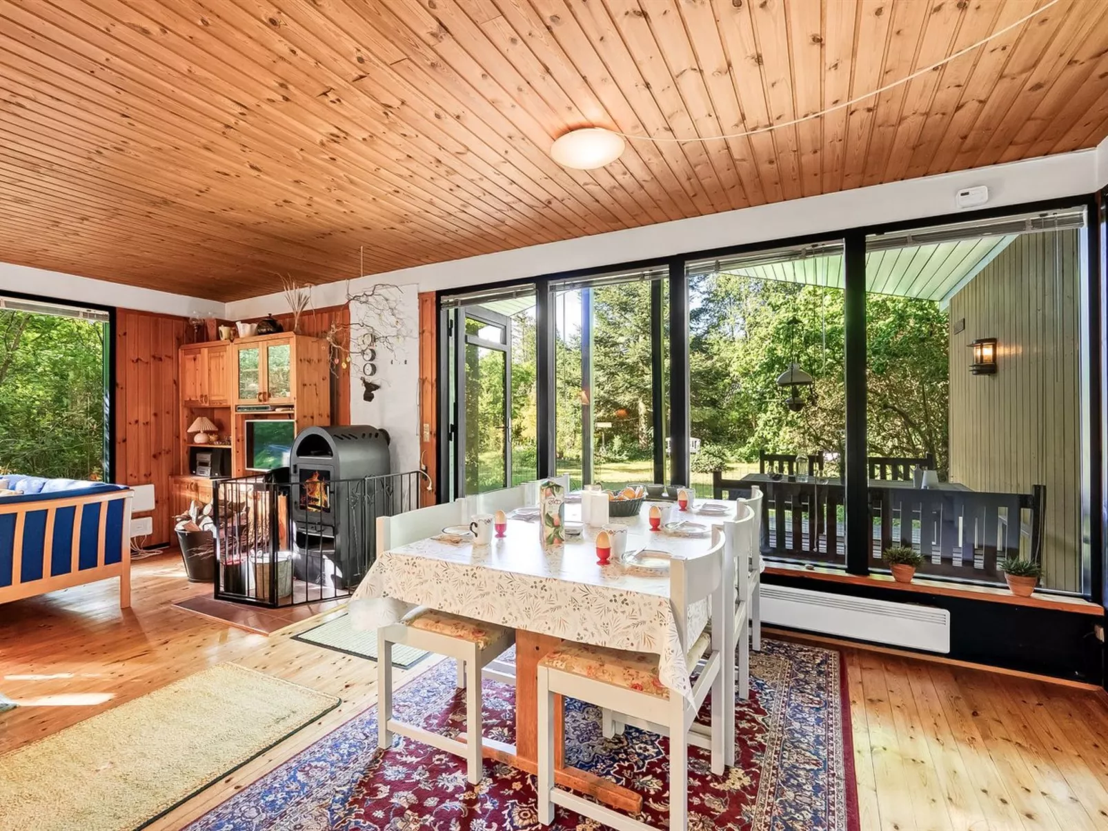 "Tenaya" - 200m to the fjord-Binnen