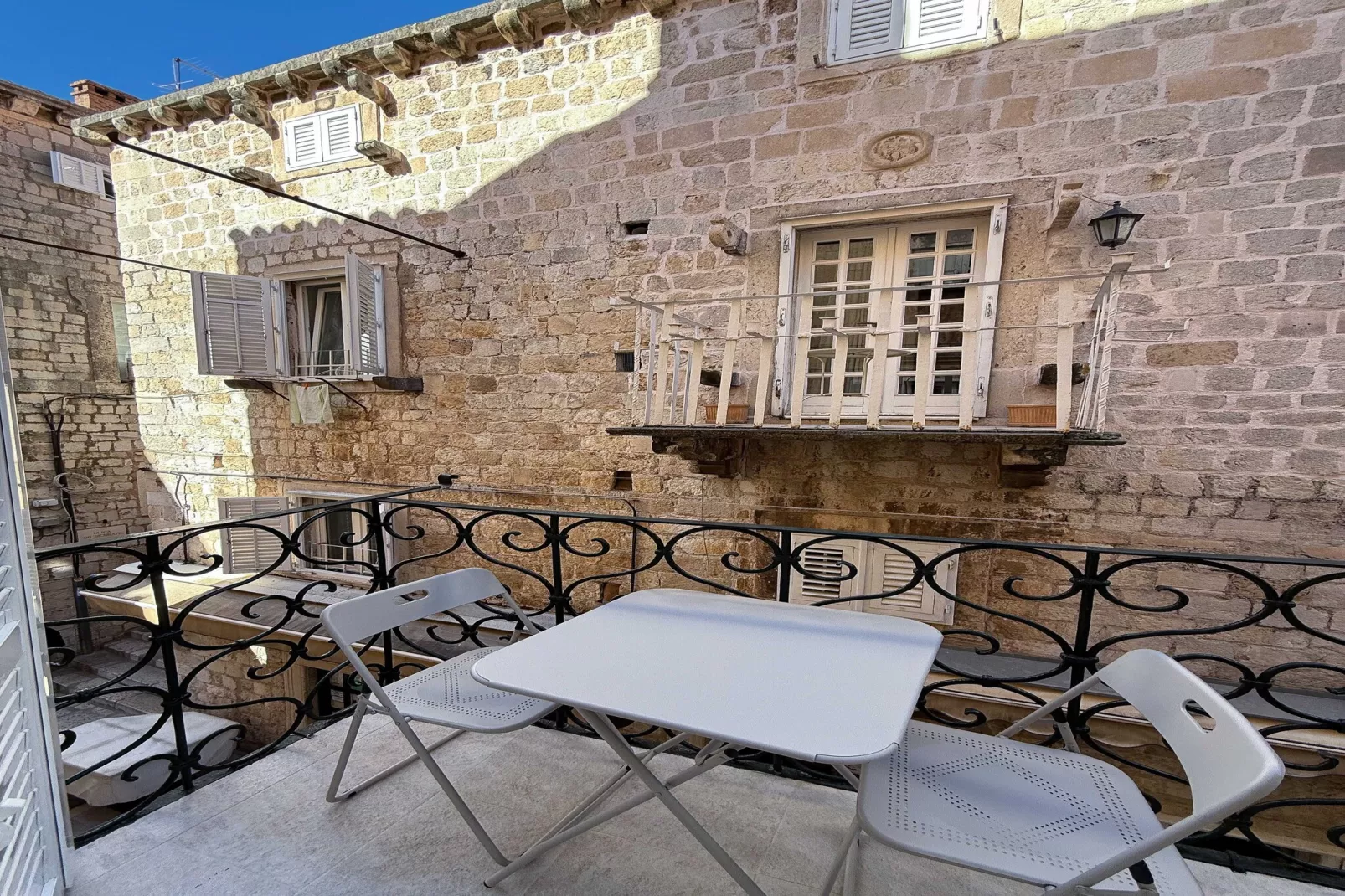 Anima Mea Old Town Apartments- Premium Apartment with Balcony-Terrasbalkon