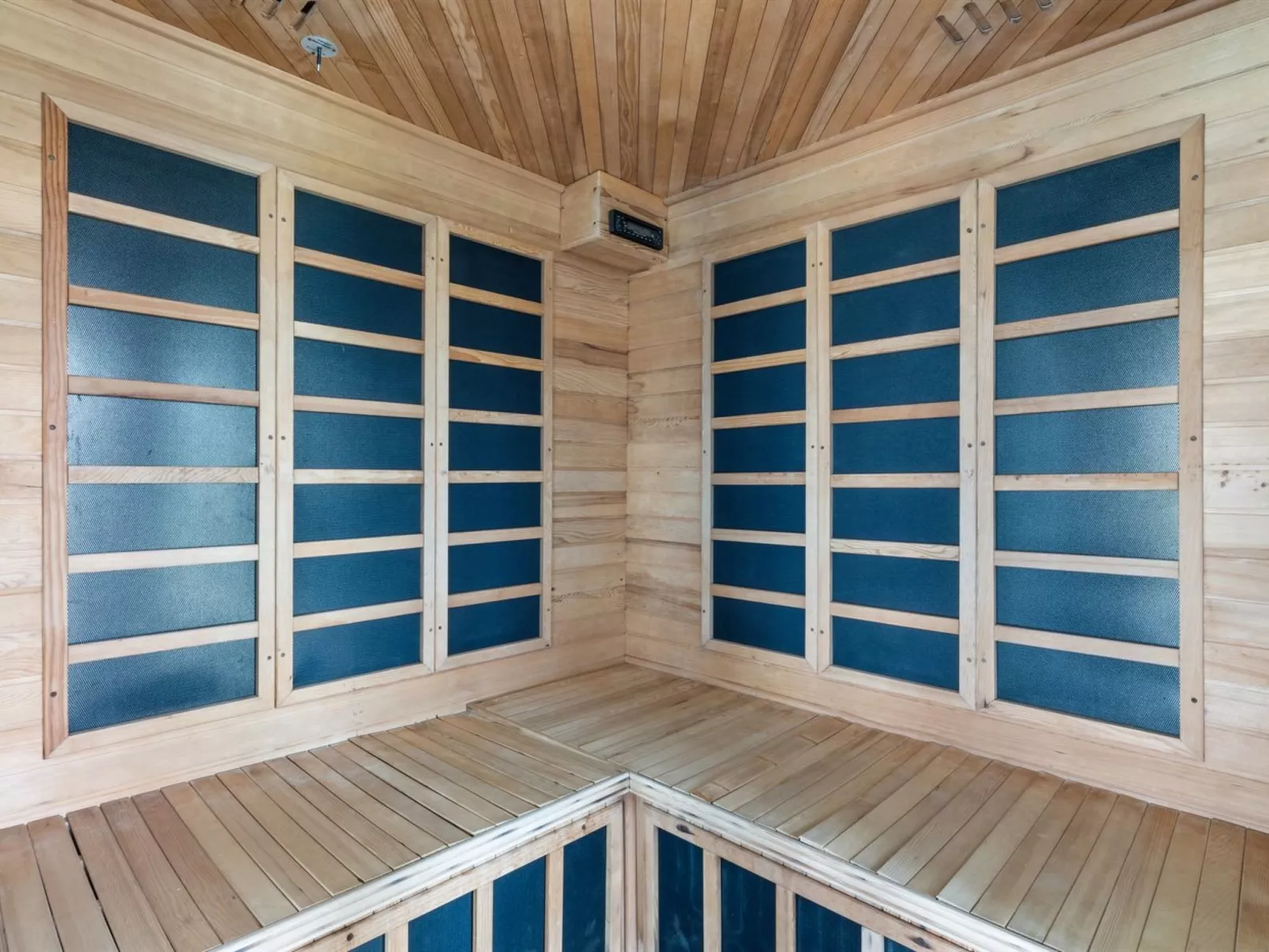 "Ung" - 460m from the sea-Binnen